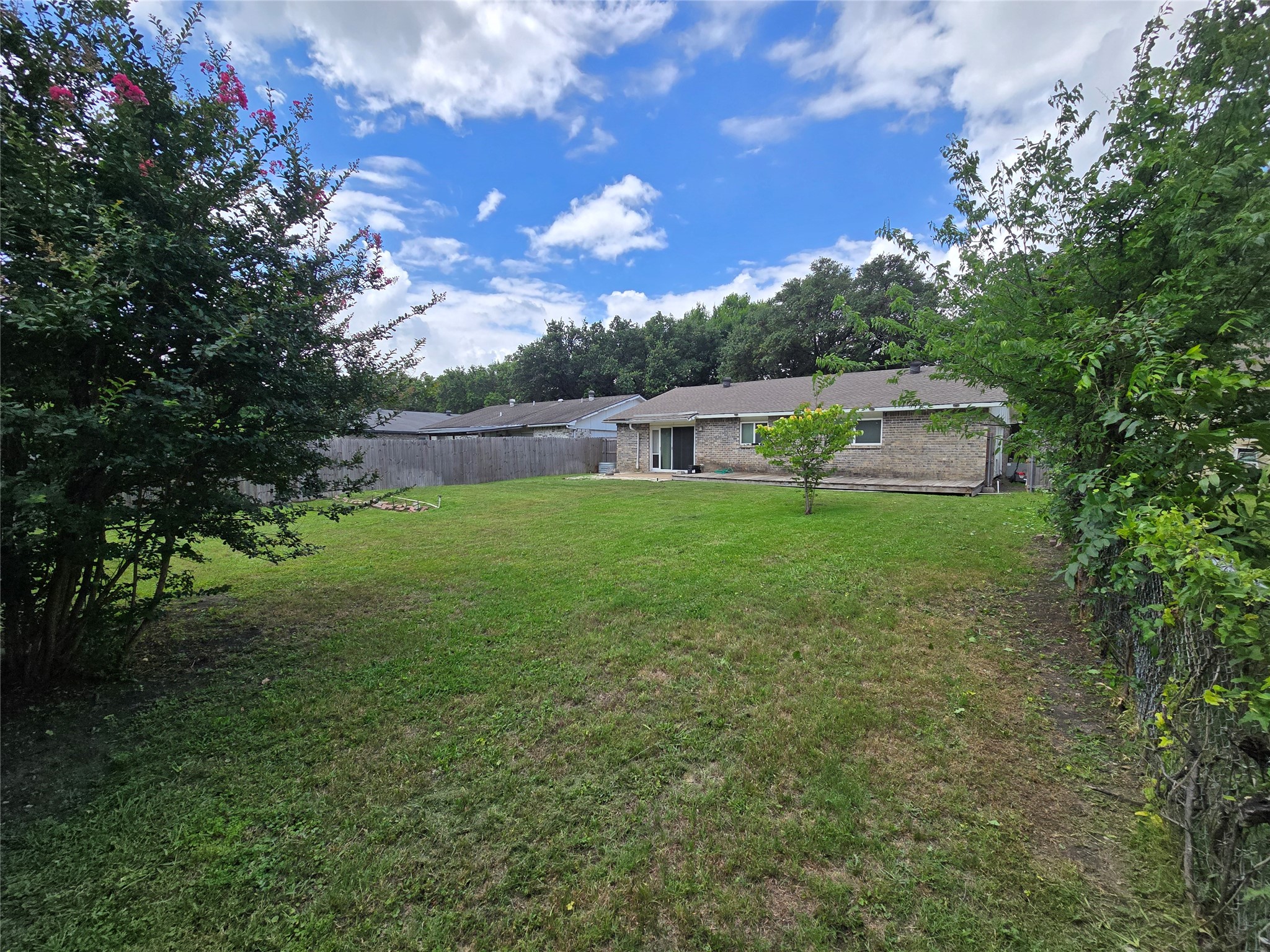 1630 Dell Oak Drive Garland TX 75040