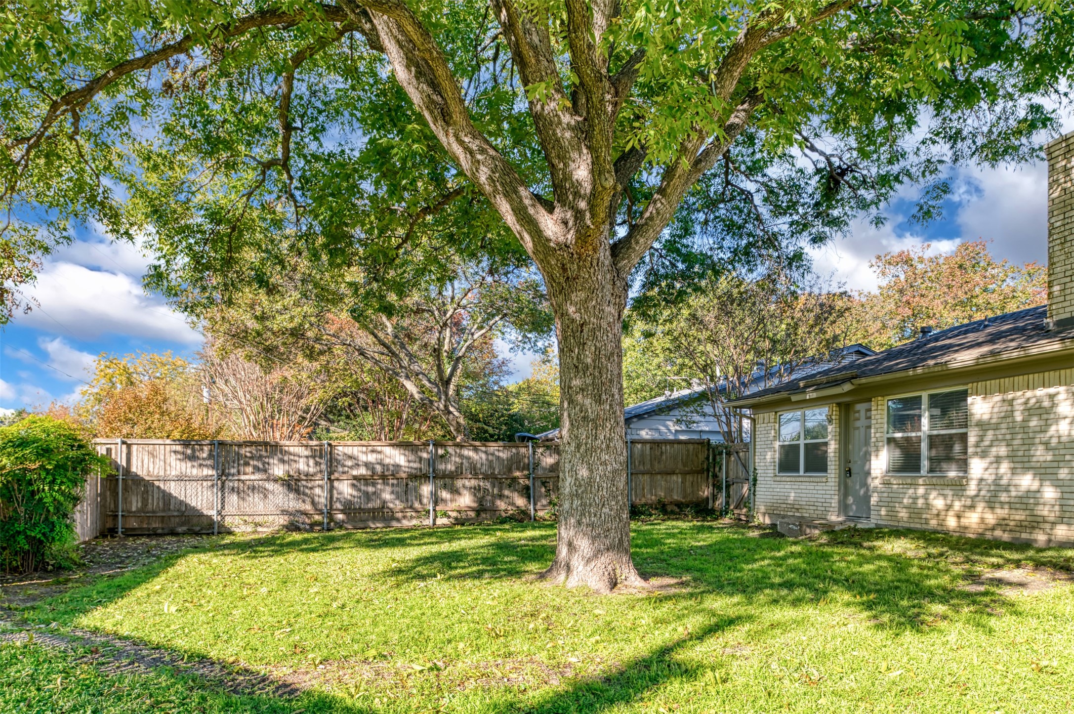 731 Brentwood Lane Richardson TX 75080