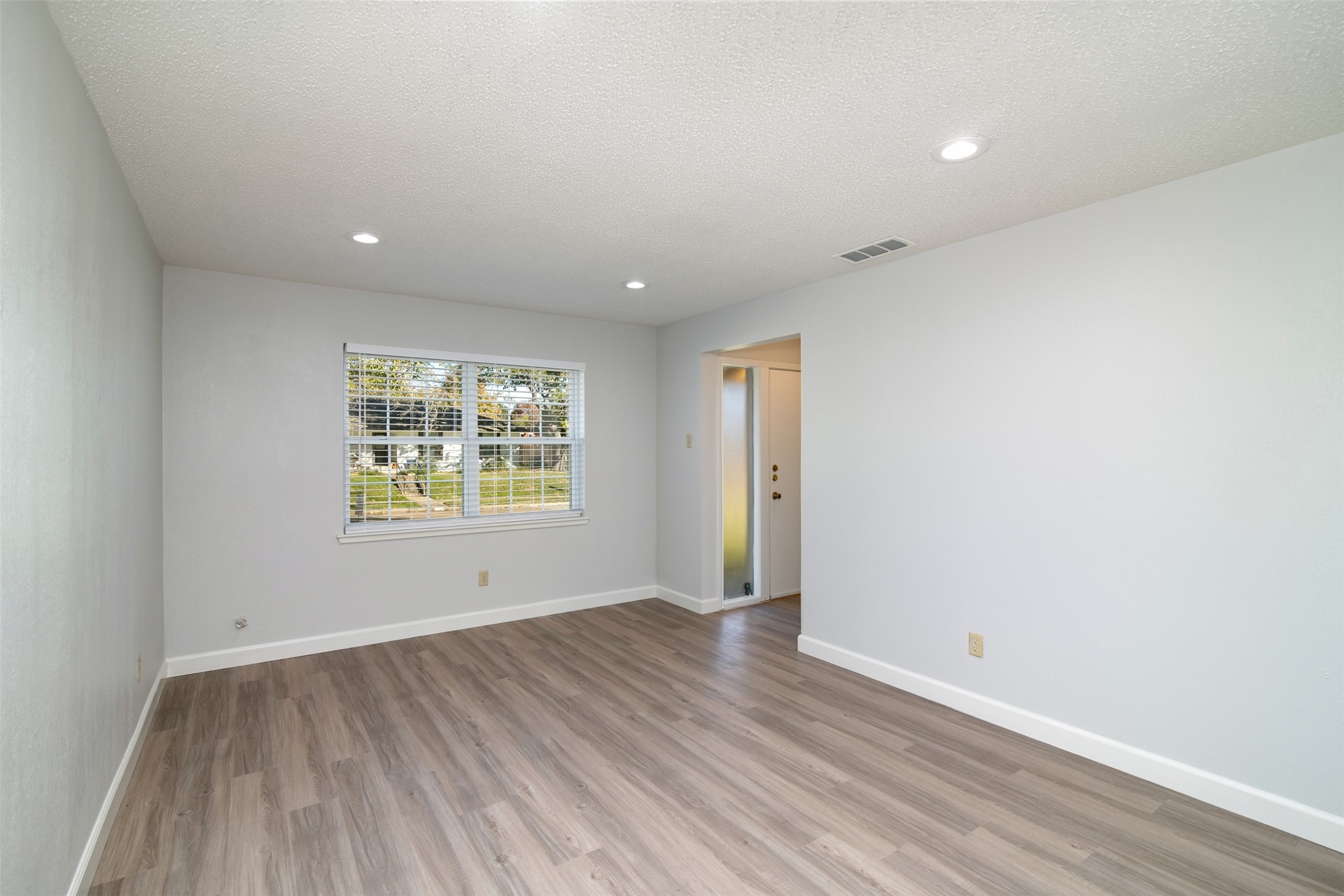 731 Brentwood Lane Richardson TX 75080