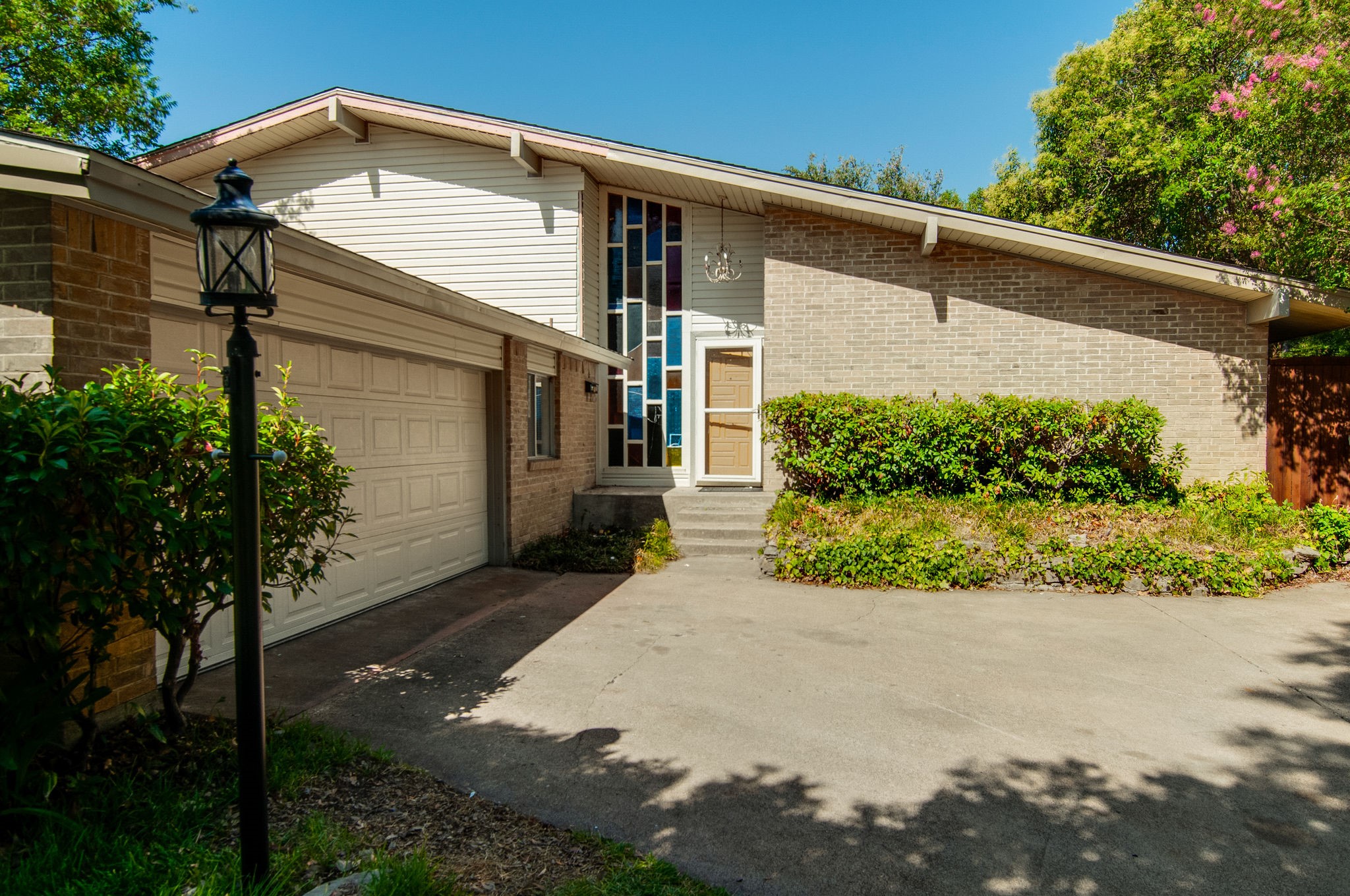 9023 Pinewood Drive Dallas TX 75243