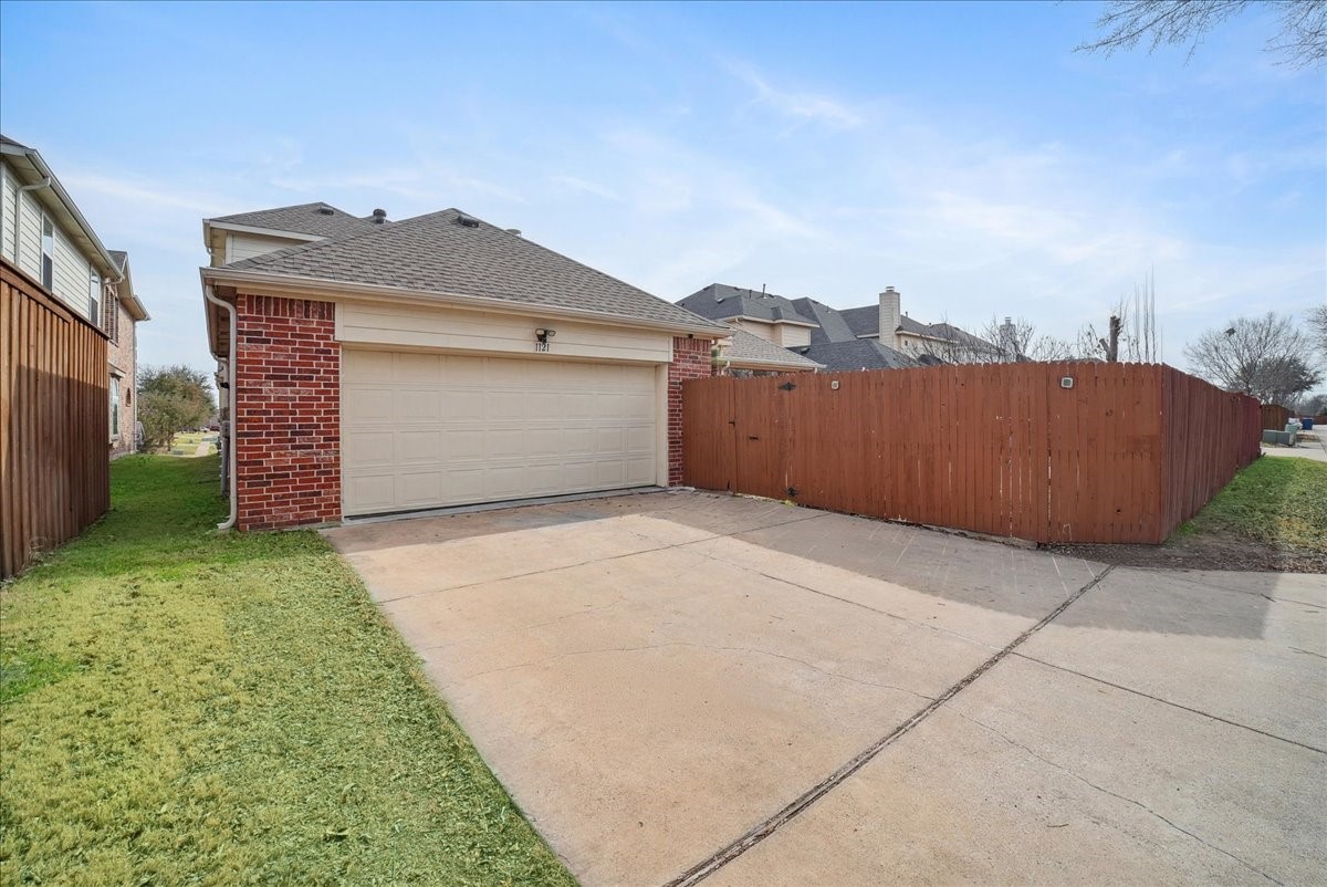 1121 Shearwater Lane Garland TX 75043