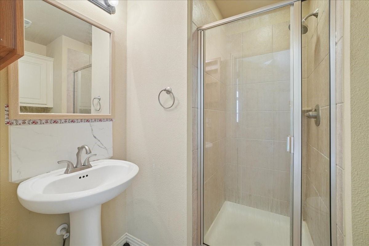 1121 Shearwater Lane Garland TX 75043