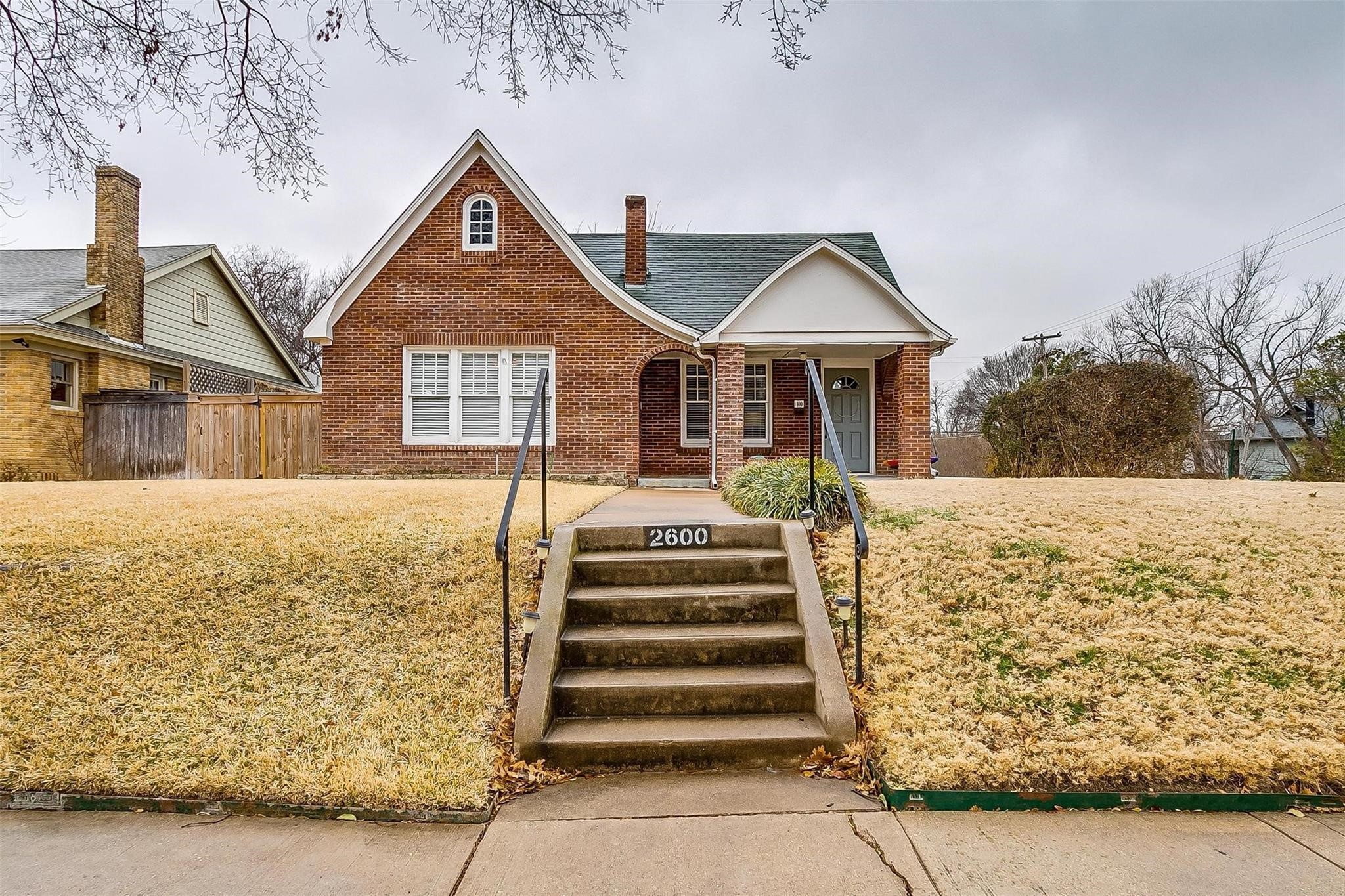 2600 S Adams Street Fort Worth TX 76110