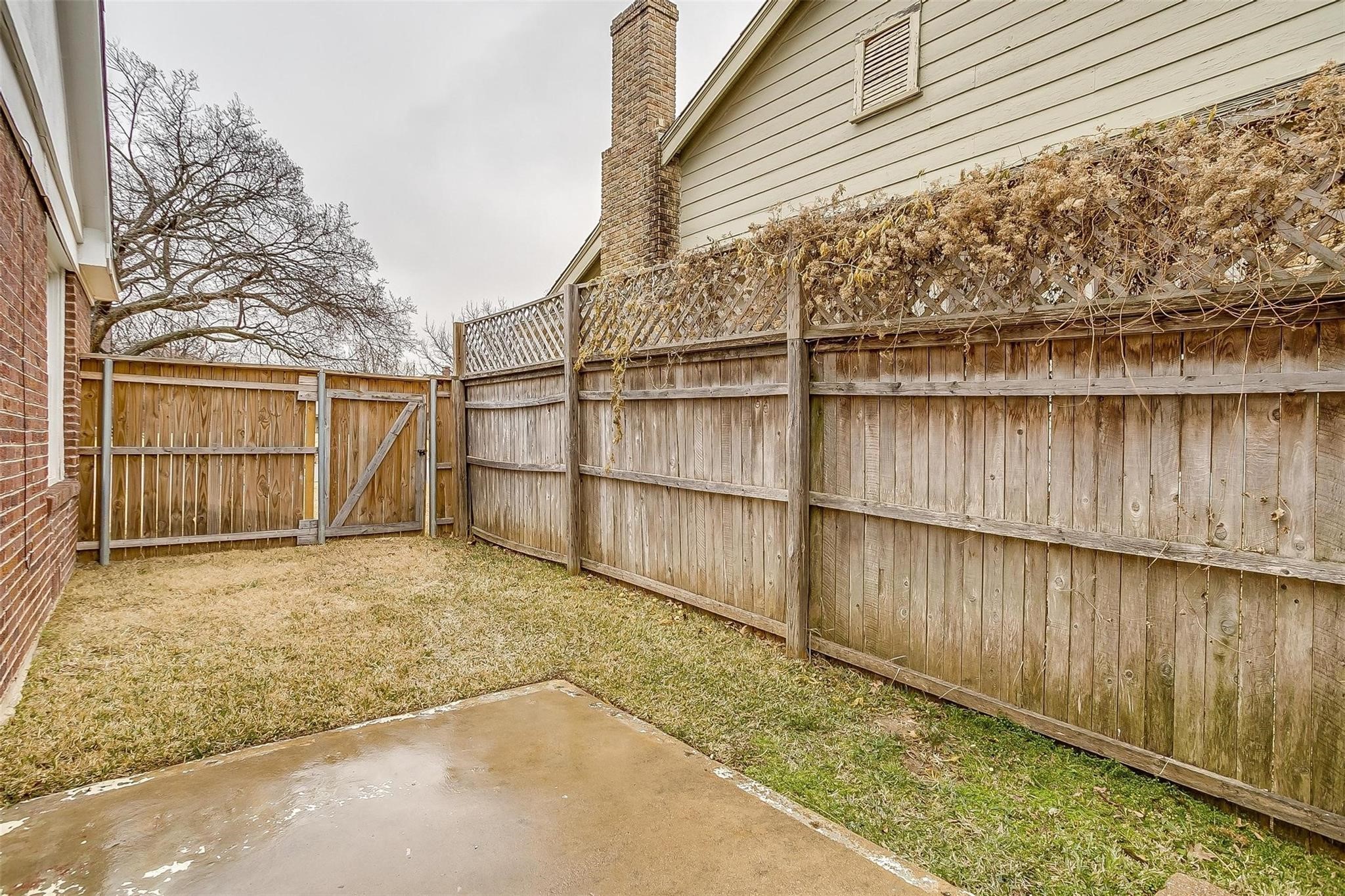 2600 S Adams Street Fort Worth TX 76110