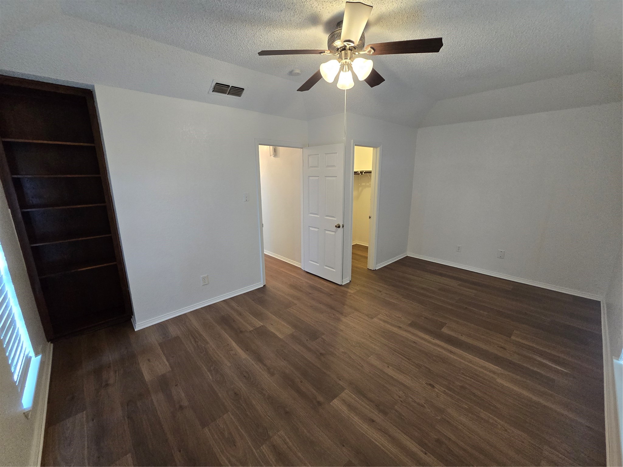 7451 N College Circle North Richland Hills TX 76180