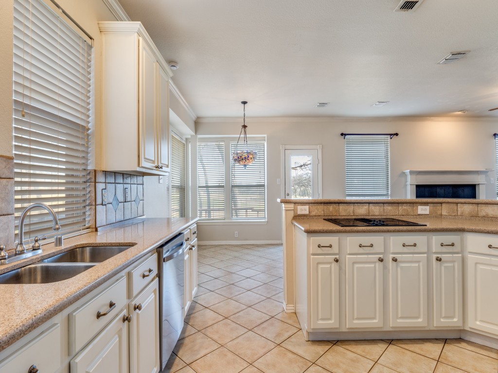 6009 Glen Abbey Court Garland TX 75044