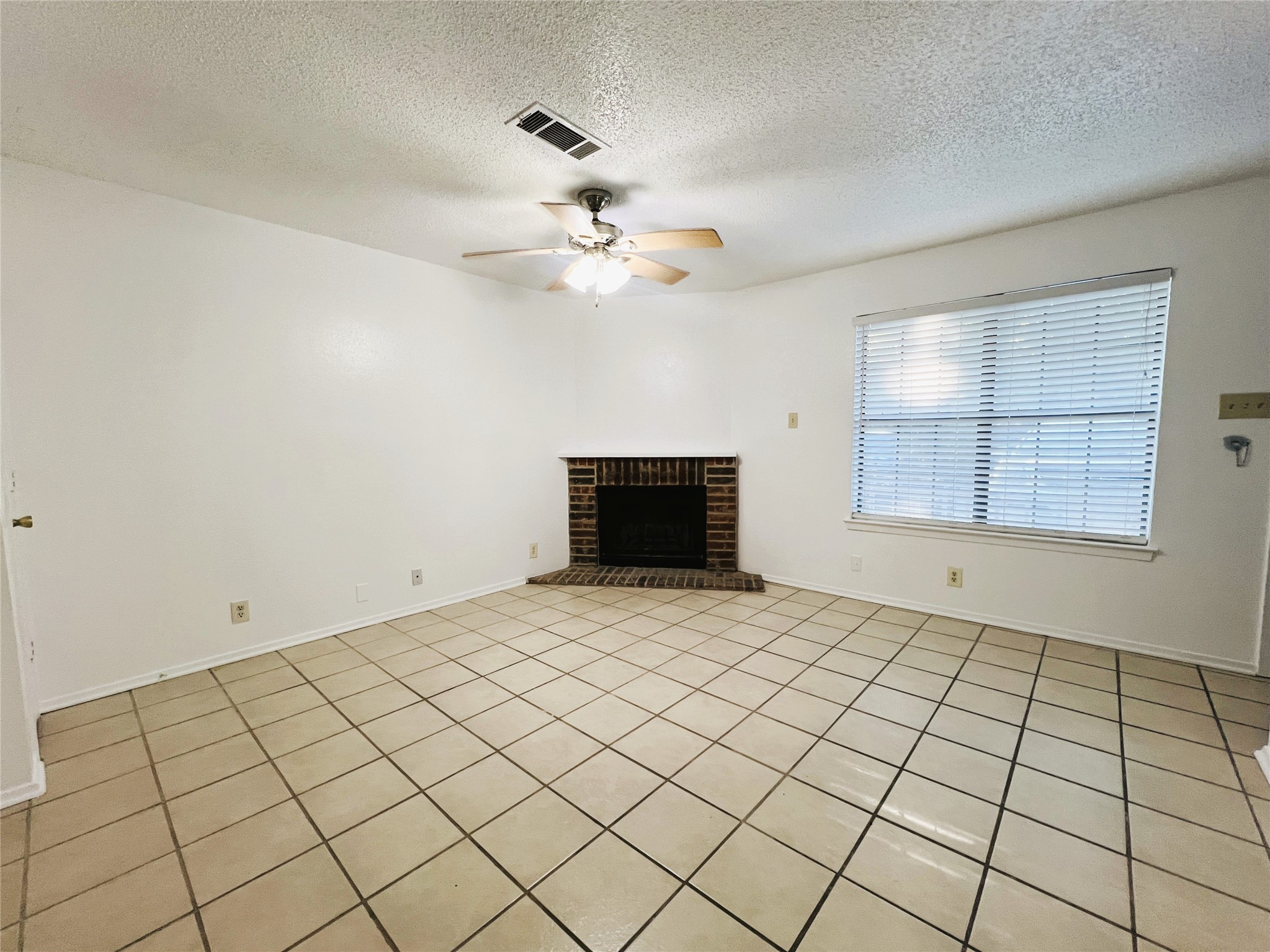 929 W Hickory Street Denton TX 76201