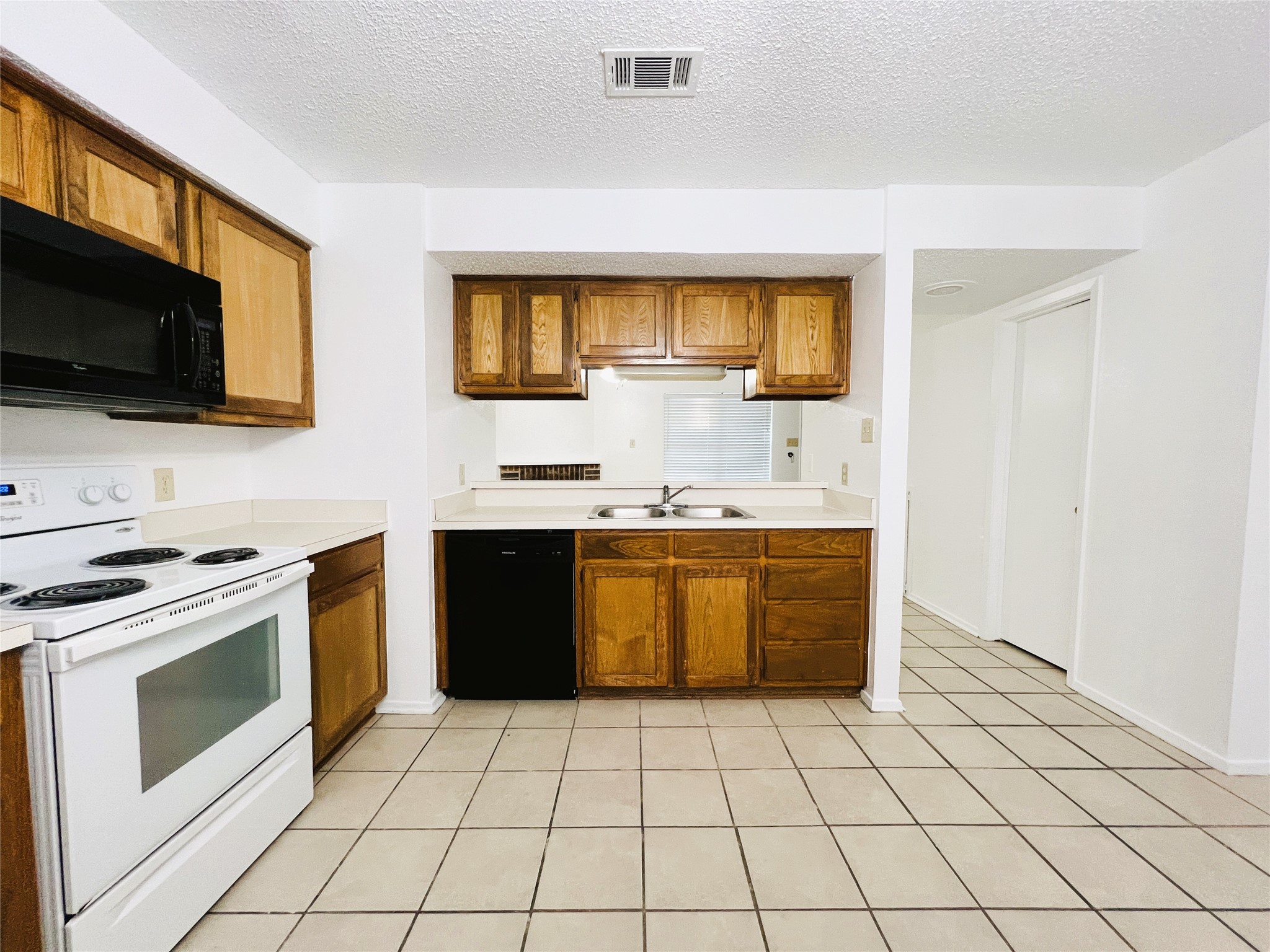 929 W Hickory Street Denton TX 76201