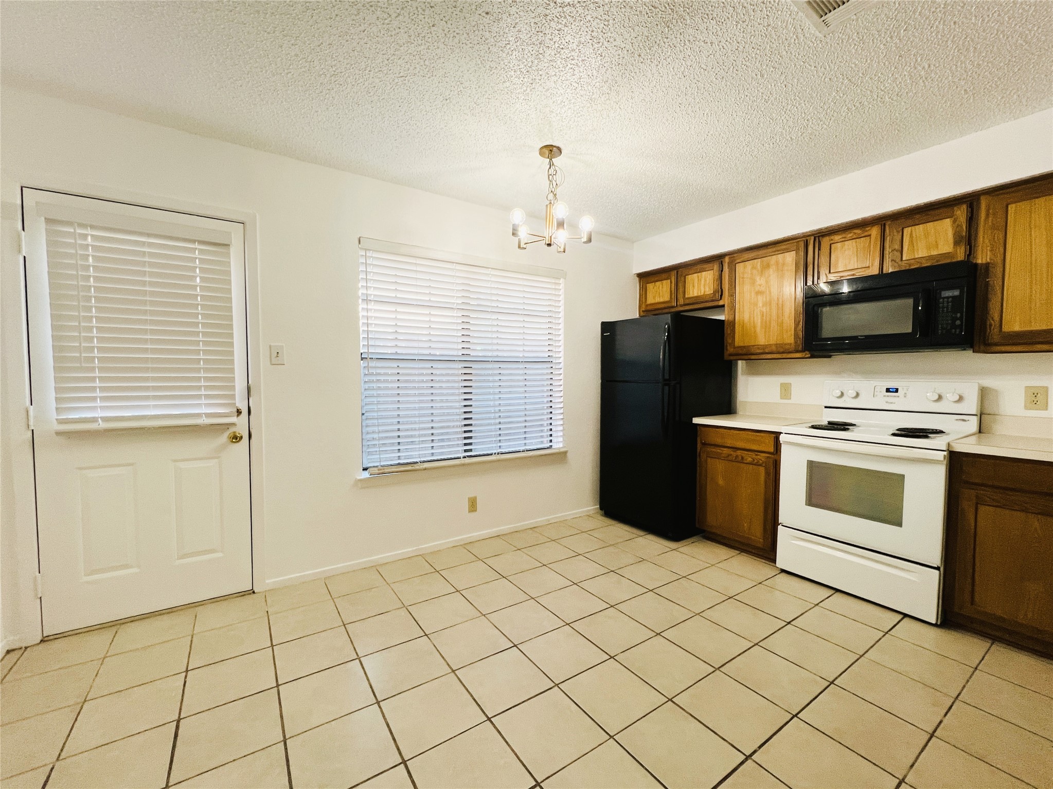 929 W Hickory Street Denton TX 76201