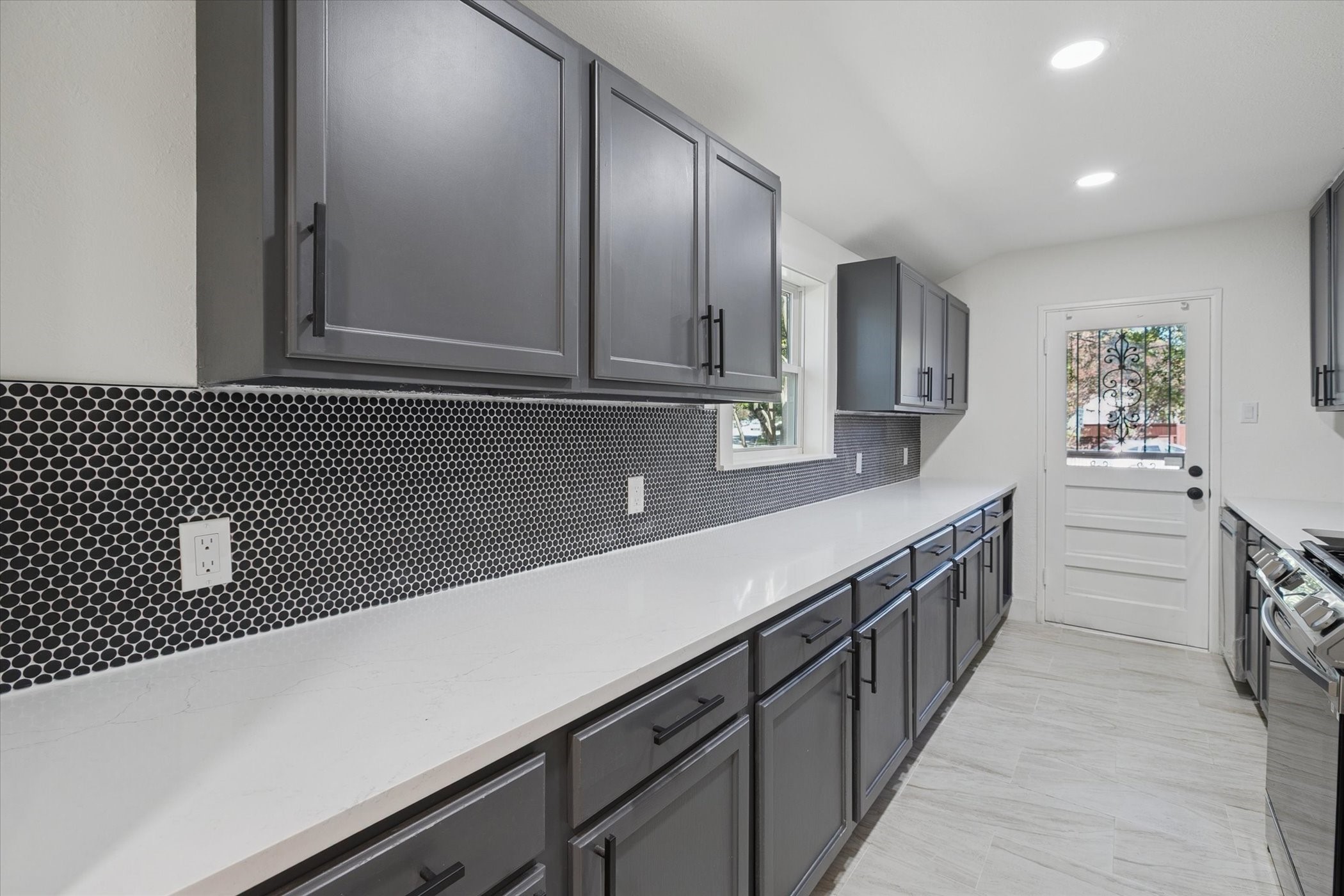 1626 Crest Ridge Drive Dallas TX 75228