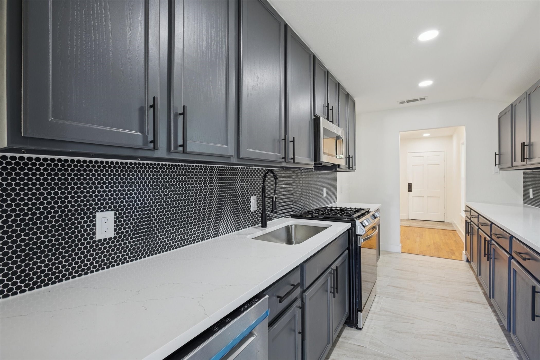 1626 Crest Ridge Drive Dallas TX 75228