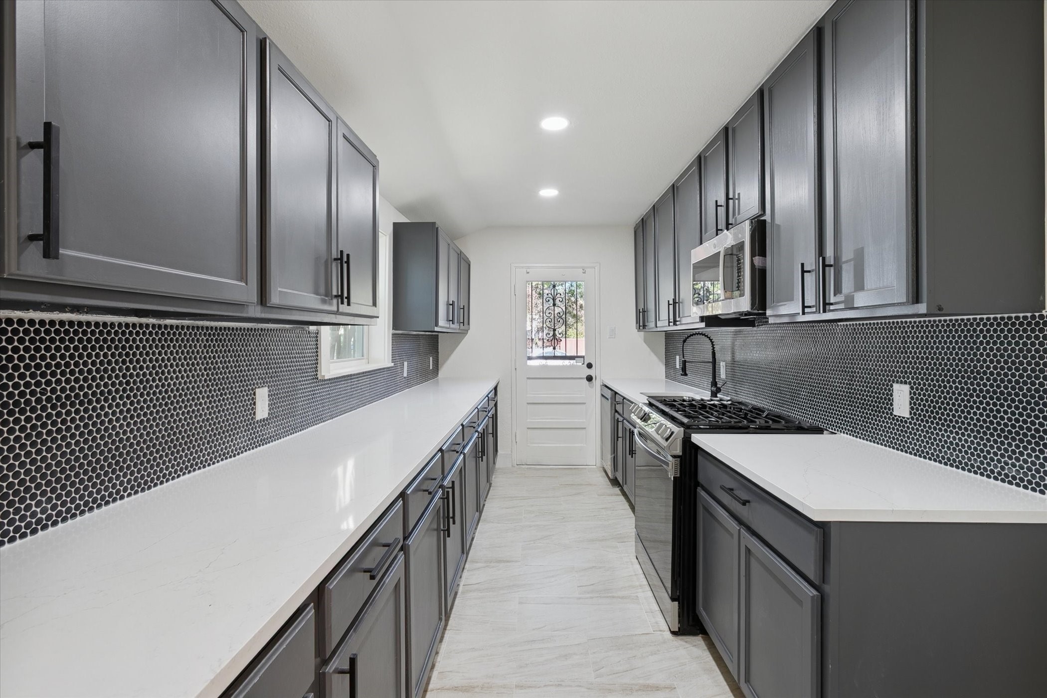 1626 Crest Ridge Drive Dallas TX 75228