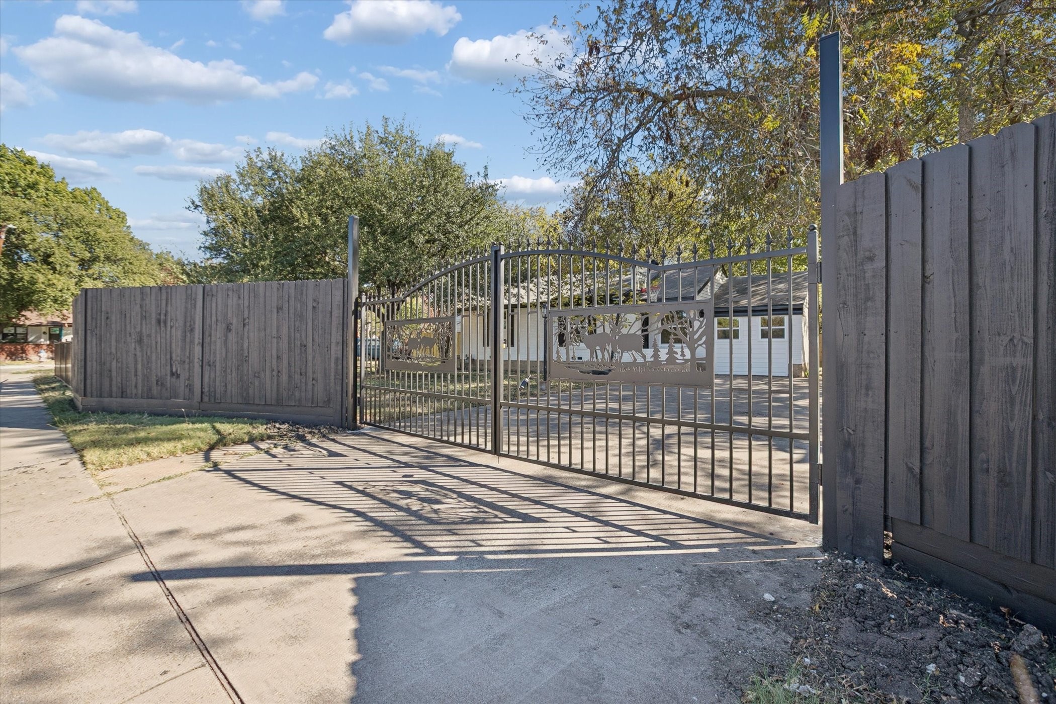 1626 Crest Ridge Drive Dallas TX 75228