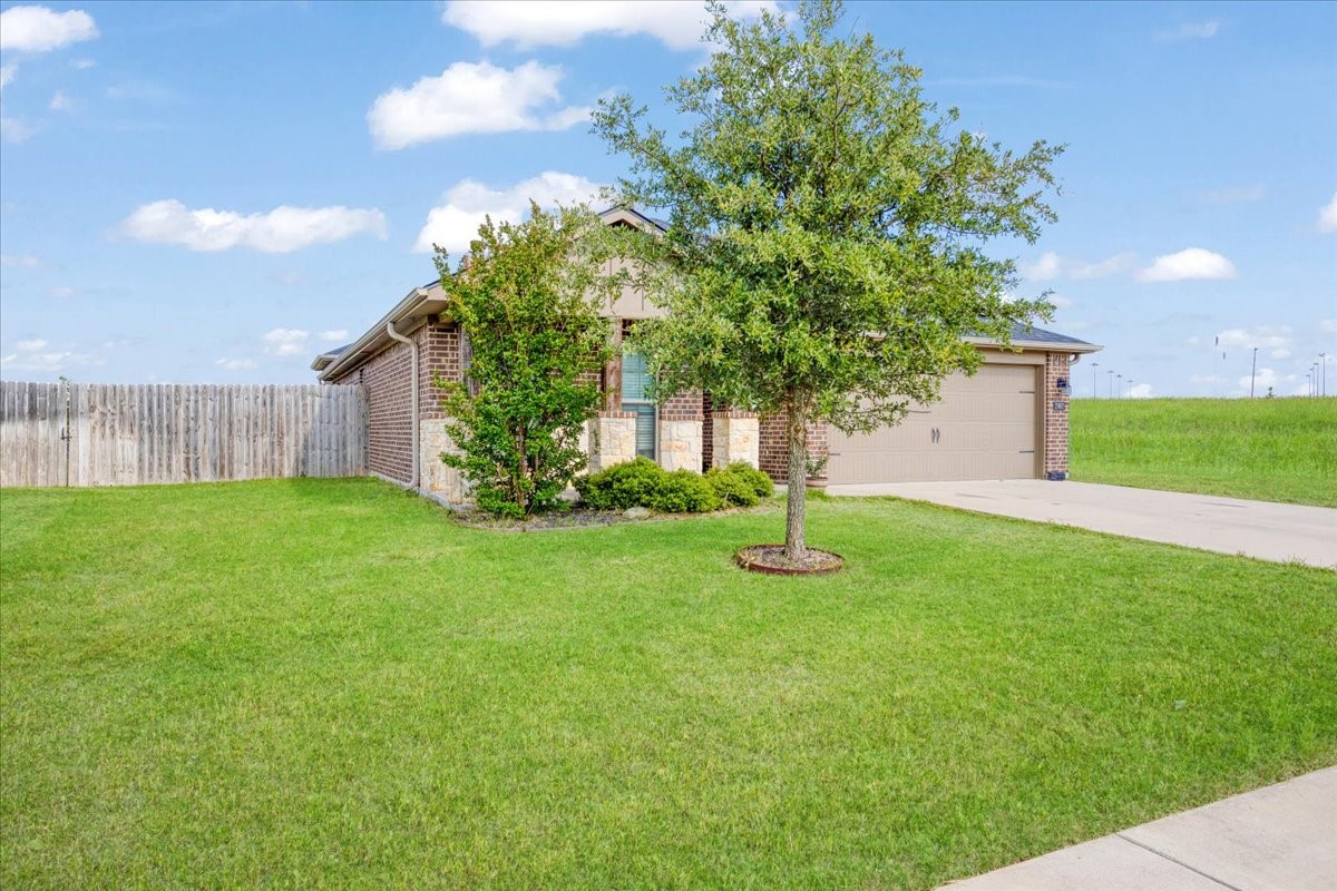 2401 Southridge Lane Sherman TX 75092