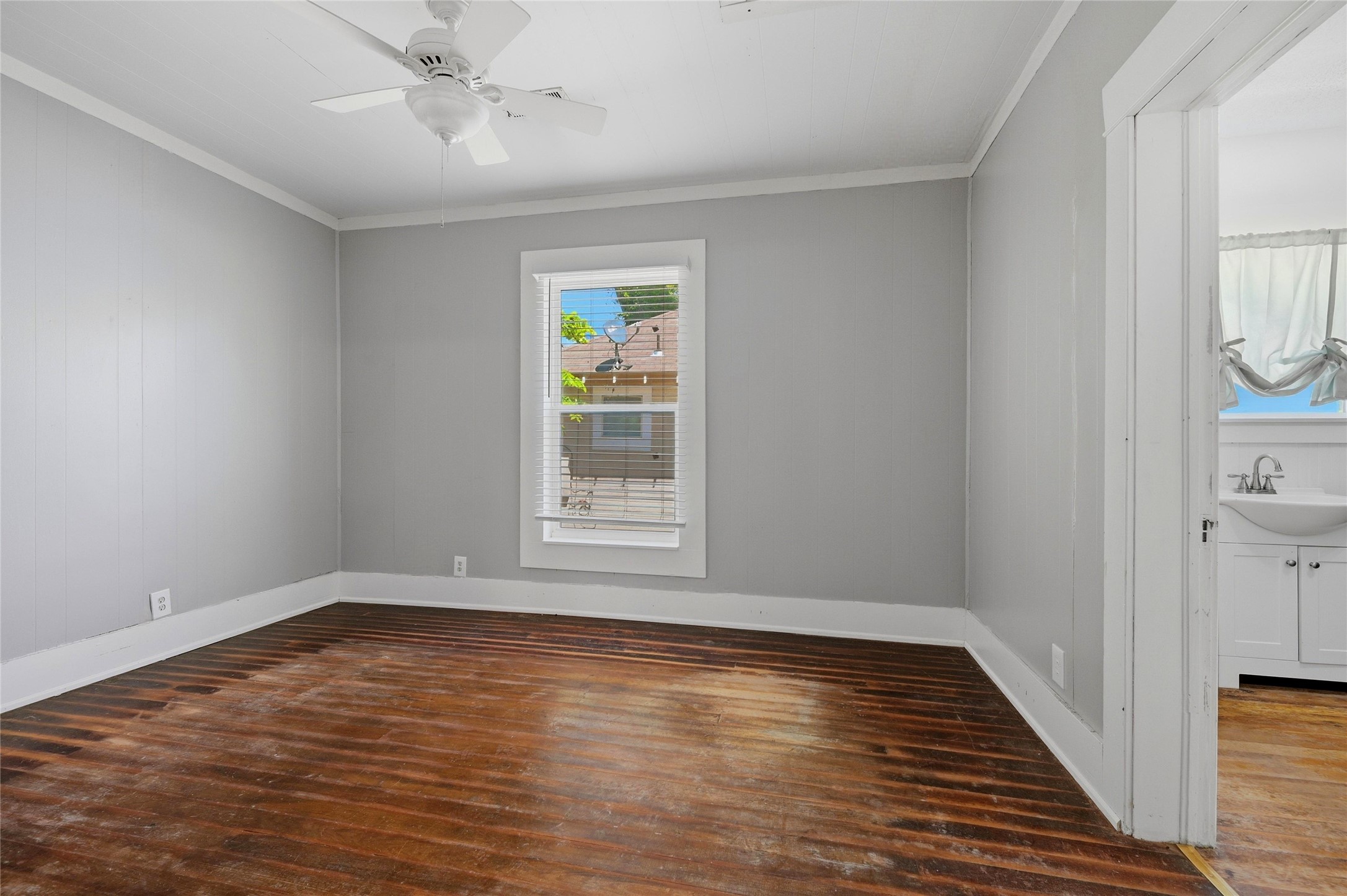 529 E Woodard Street Denison TX 75021