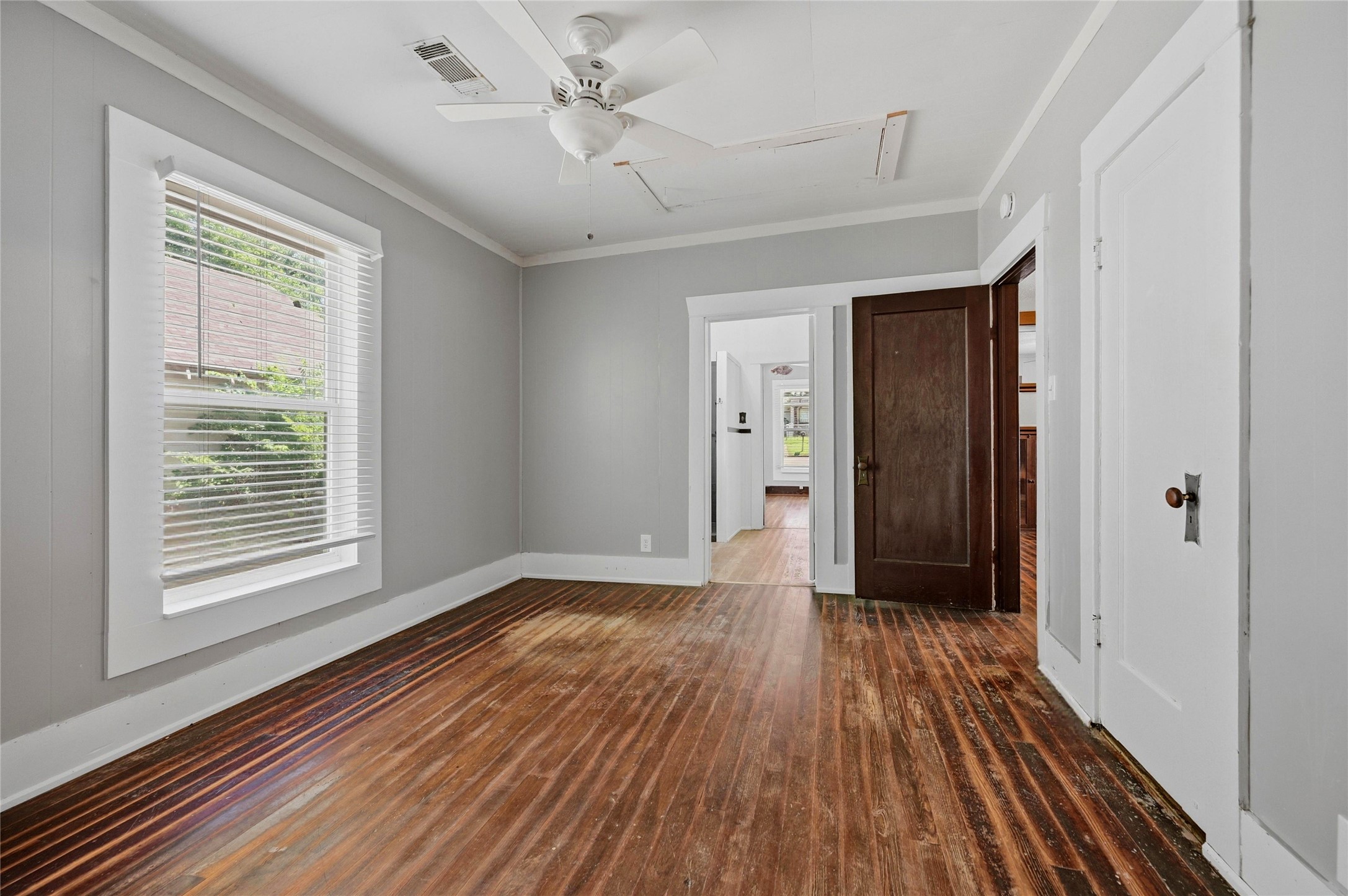 529 E Woodard Street Denison TX 75021