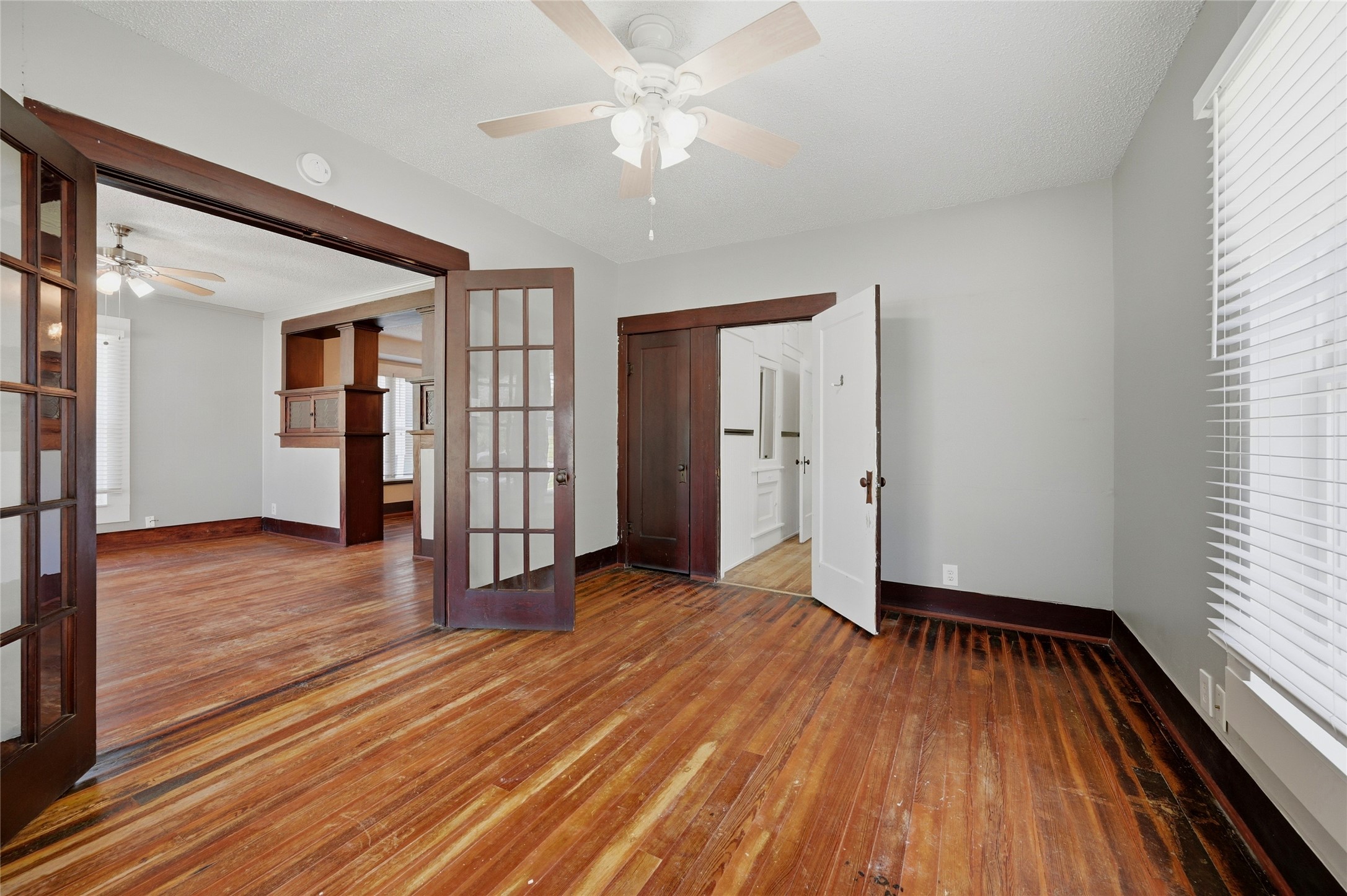 529 E Woodard Street Denison TX 75021