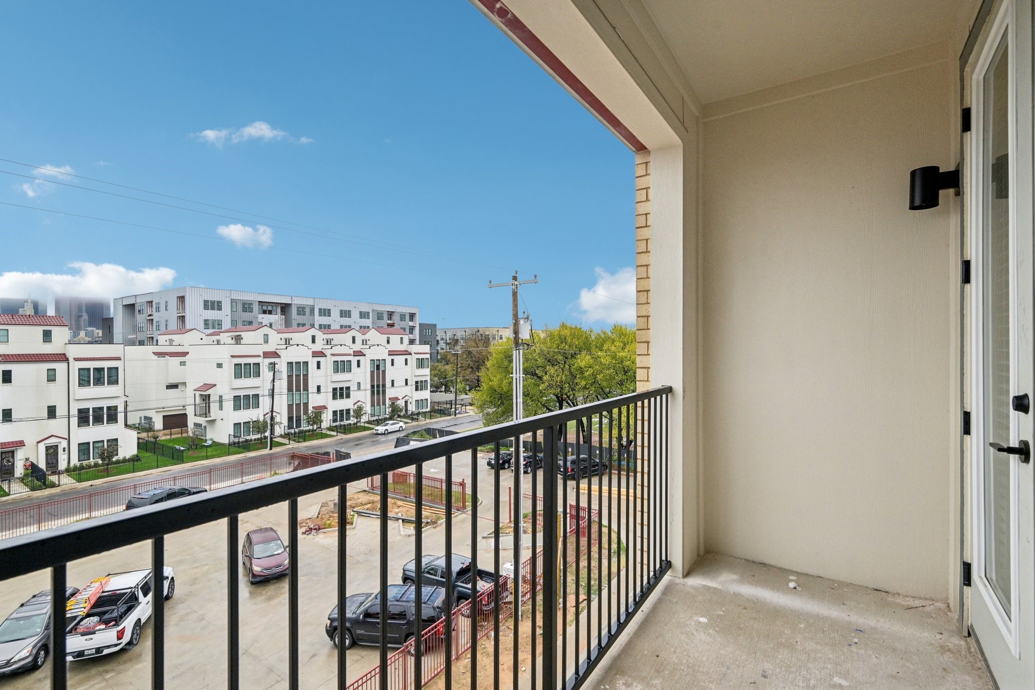 2016 S Ervay Street Dallas TX 75215