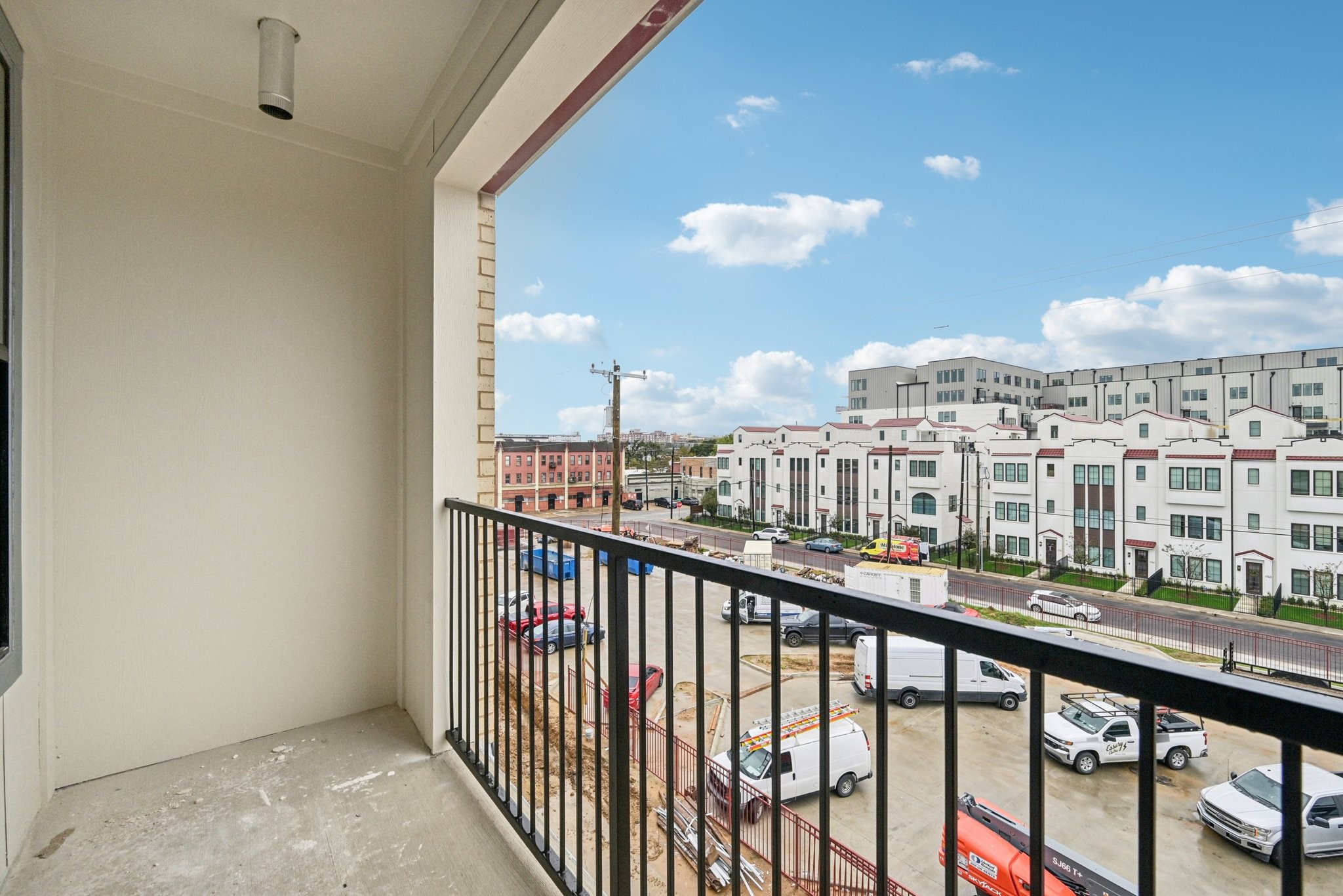 2016 S Ervay Street Dallas TX 75215