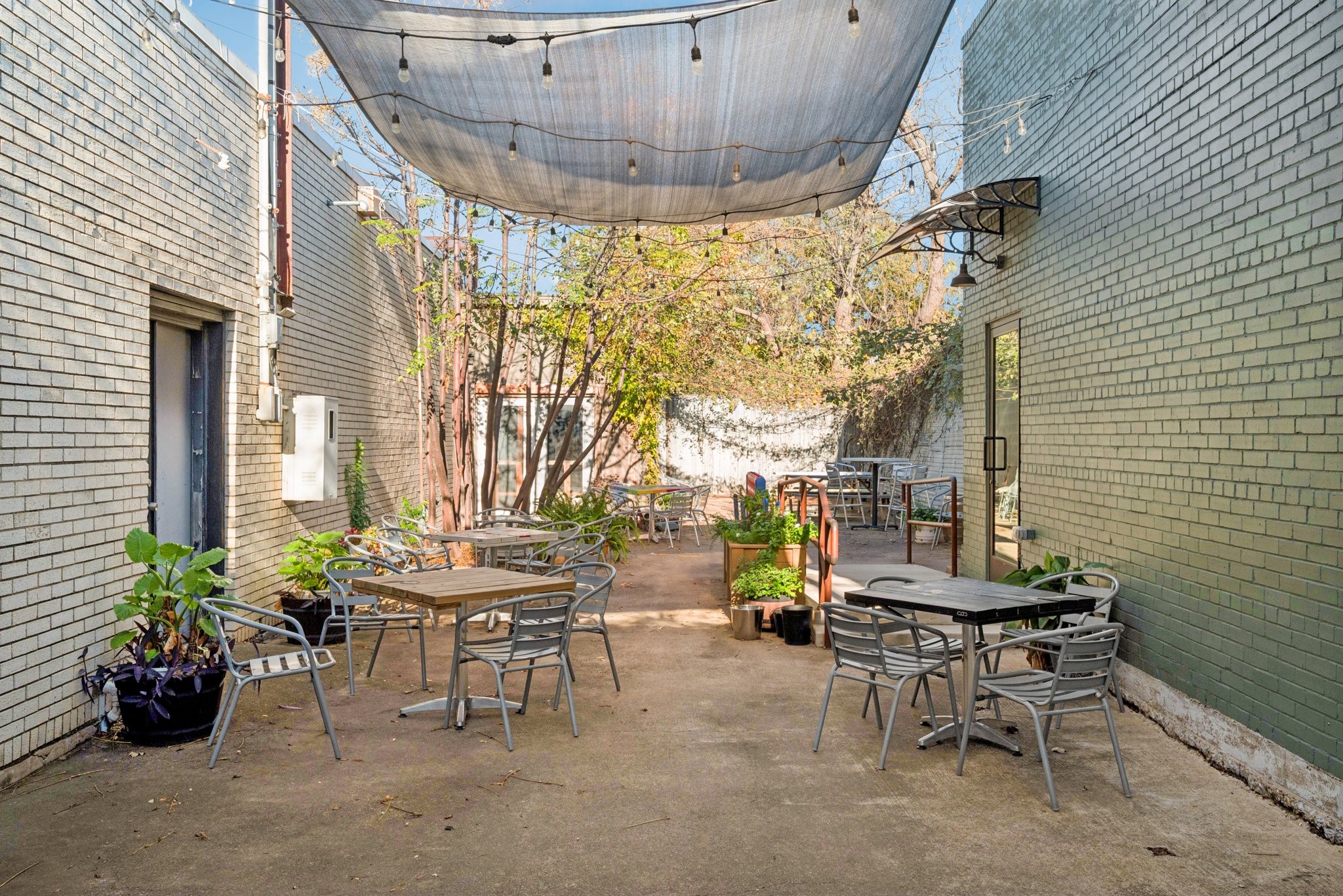 2016 S Ervay Street Dallas TX 75215