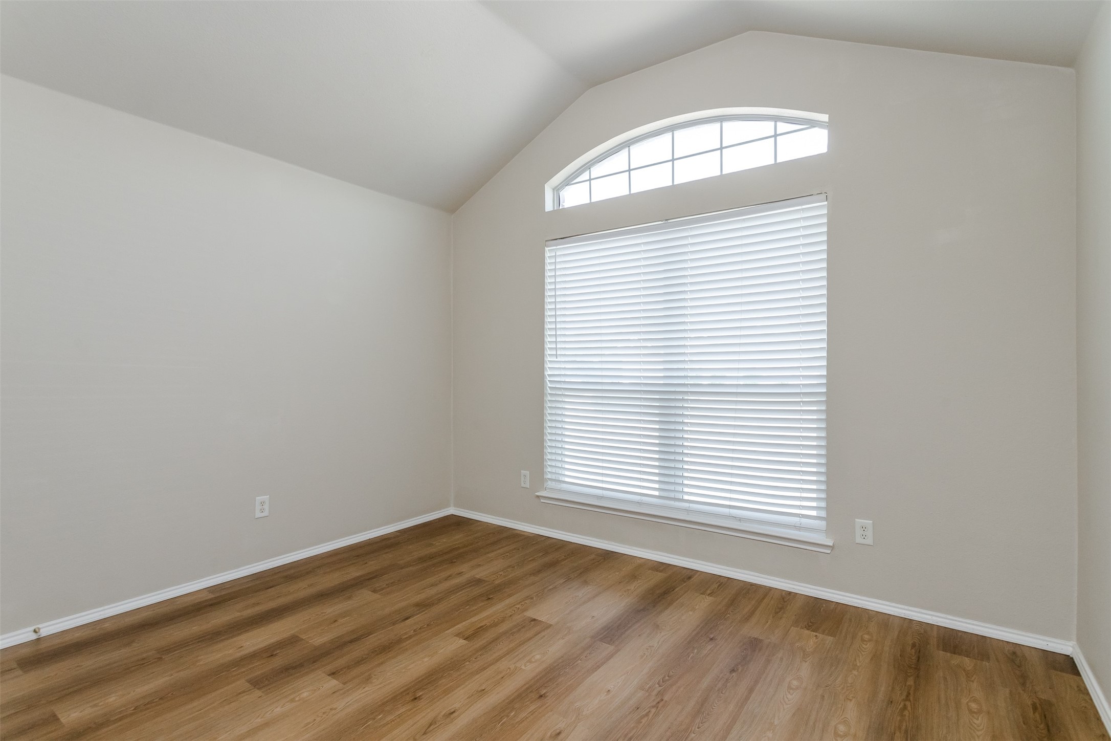 1017 Caleb Street Burleson TX 76028