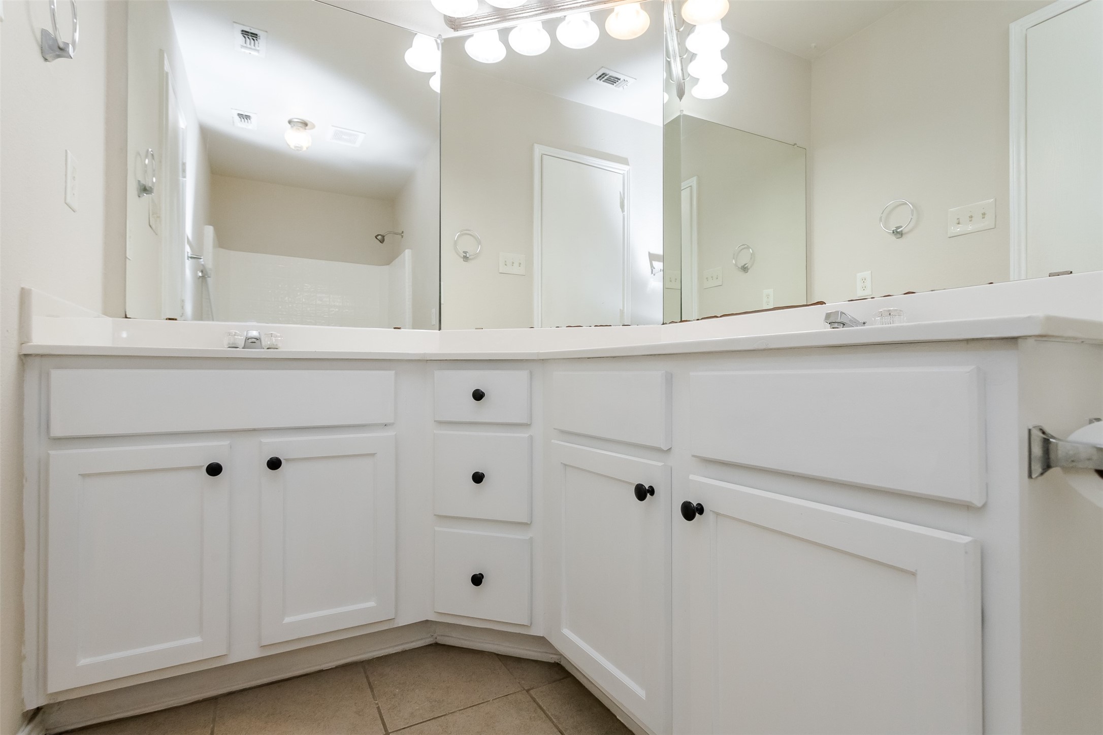 1017 Caleb Street Burleson TX 76028