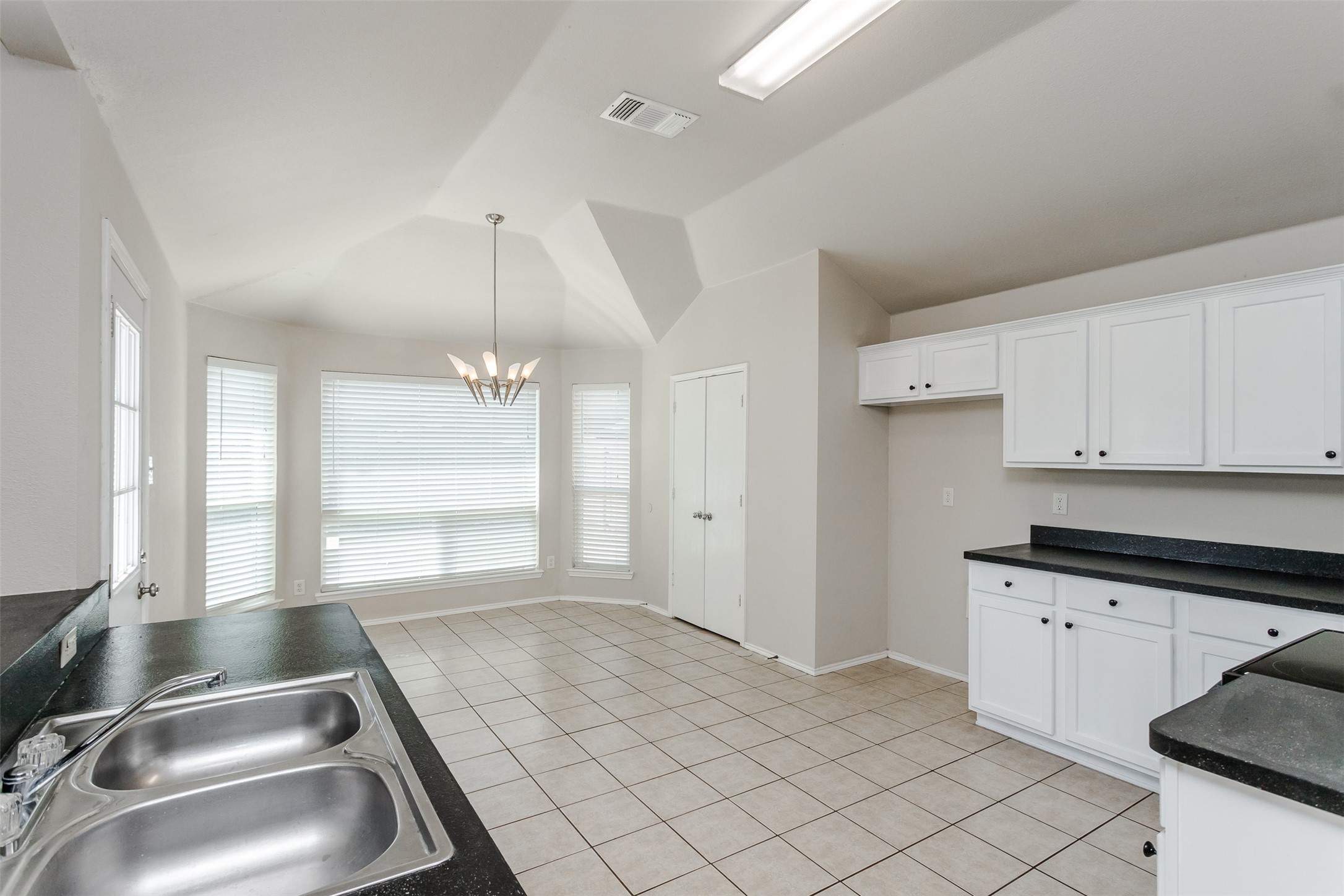 1017 Caleb Street Burleson TX 76028