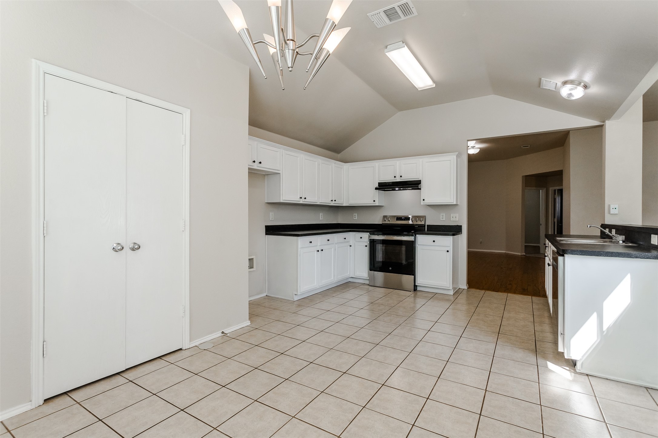 1017 Caleb Street Burleson TX 76028