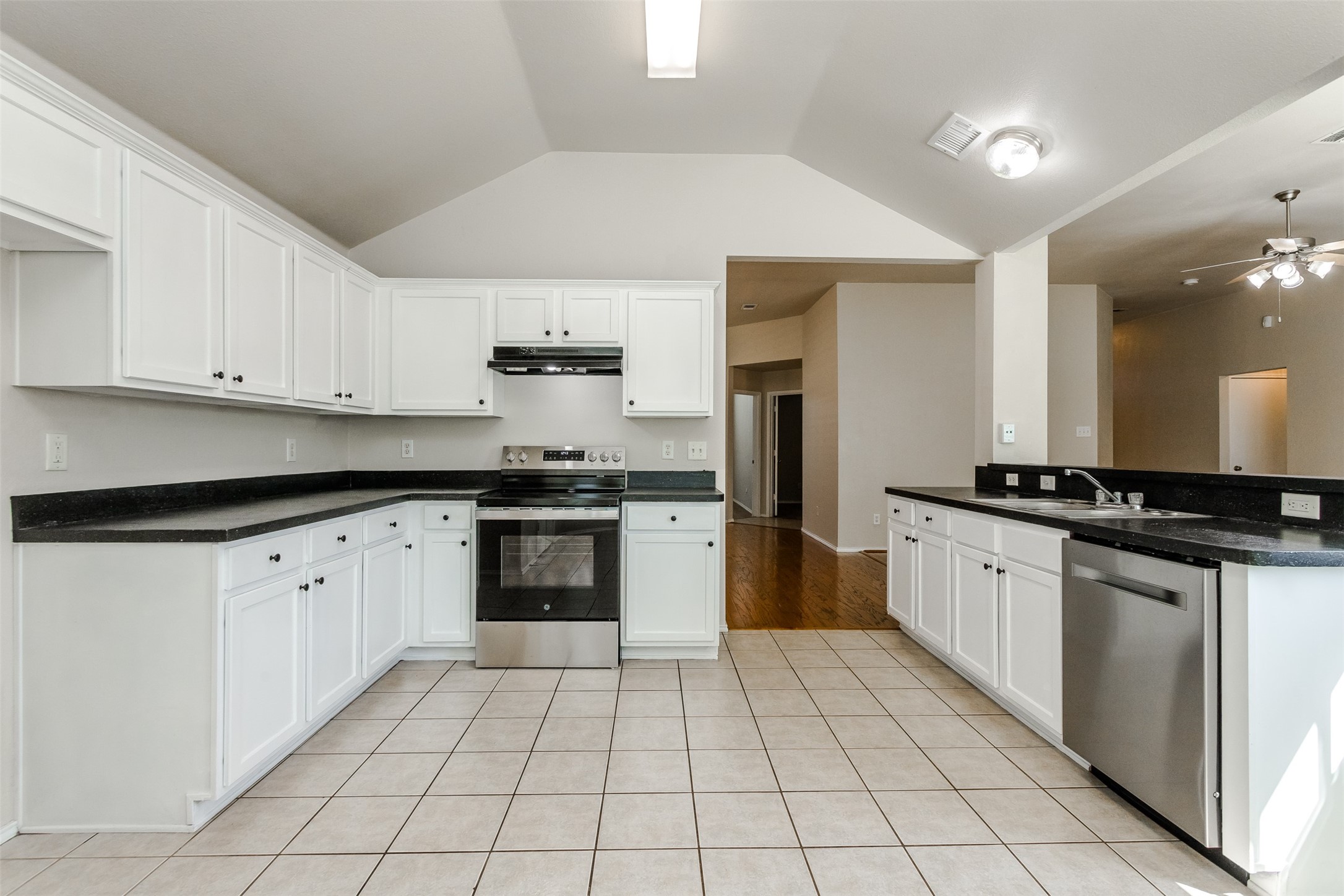 1017 Caleb Street Burleson TX 76028