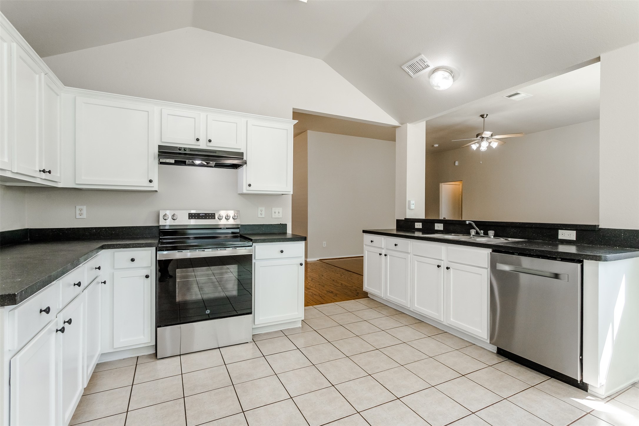 1017 Caleb Street Burleson TX 76028