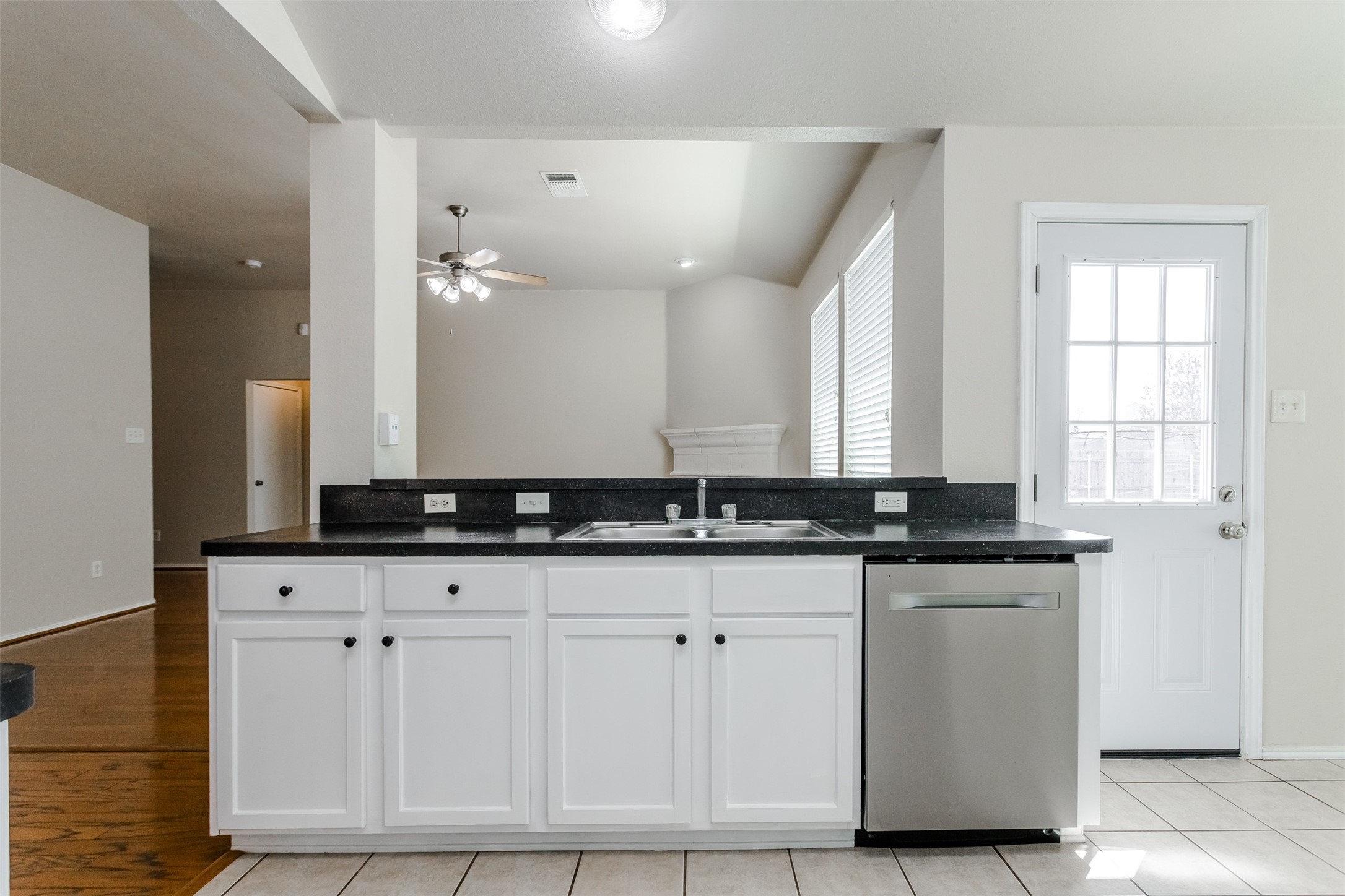 1017 Caleb Street Burleson TX 76028