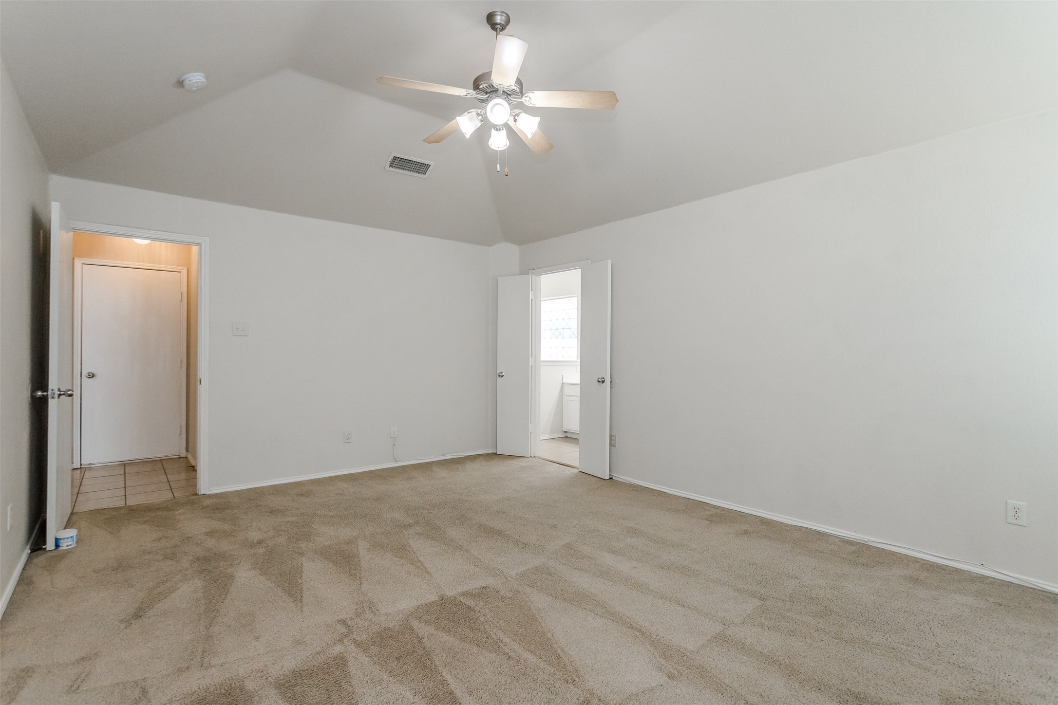 1017 Caleb Street Burleson TX 76028