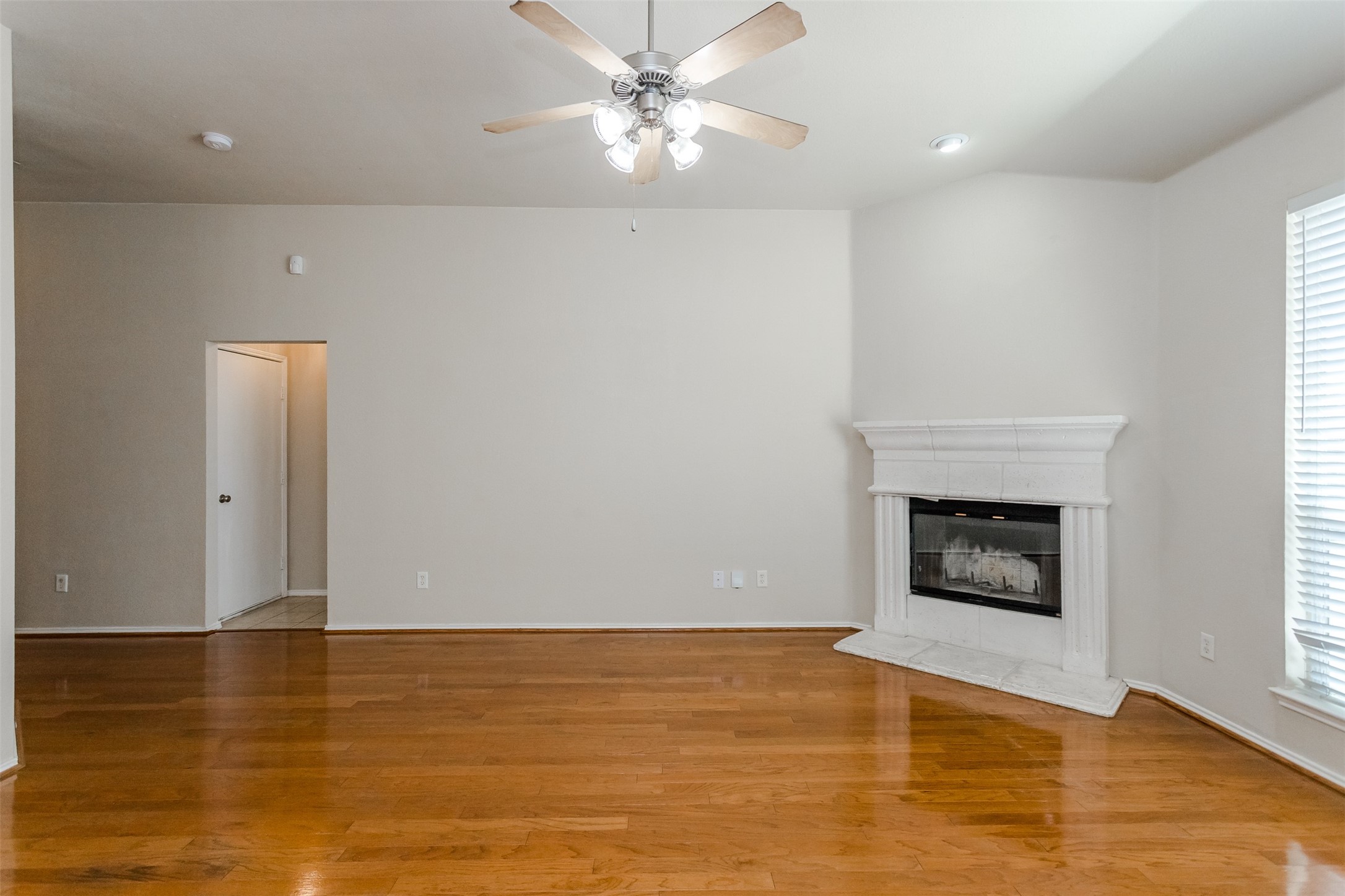 1017 Caleb Street Burleson TX 76028