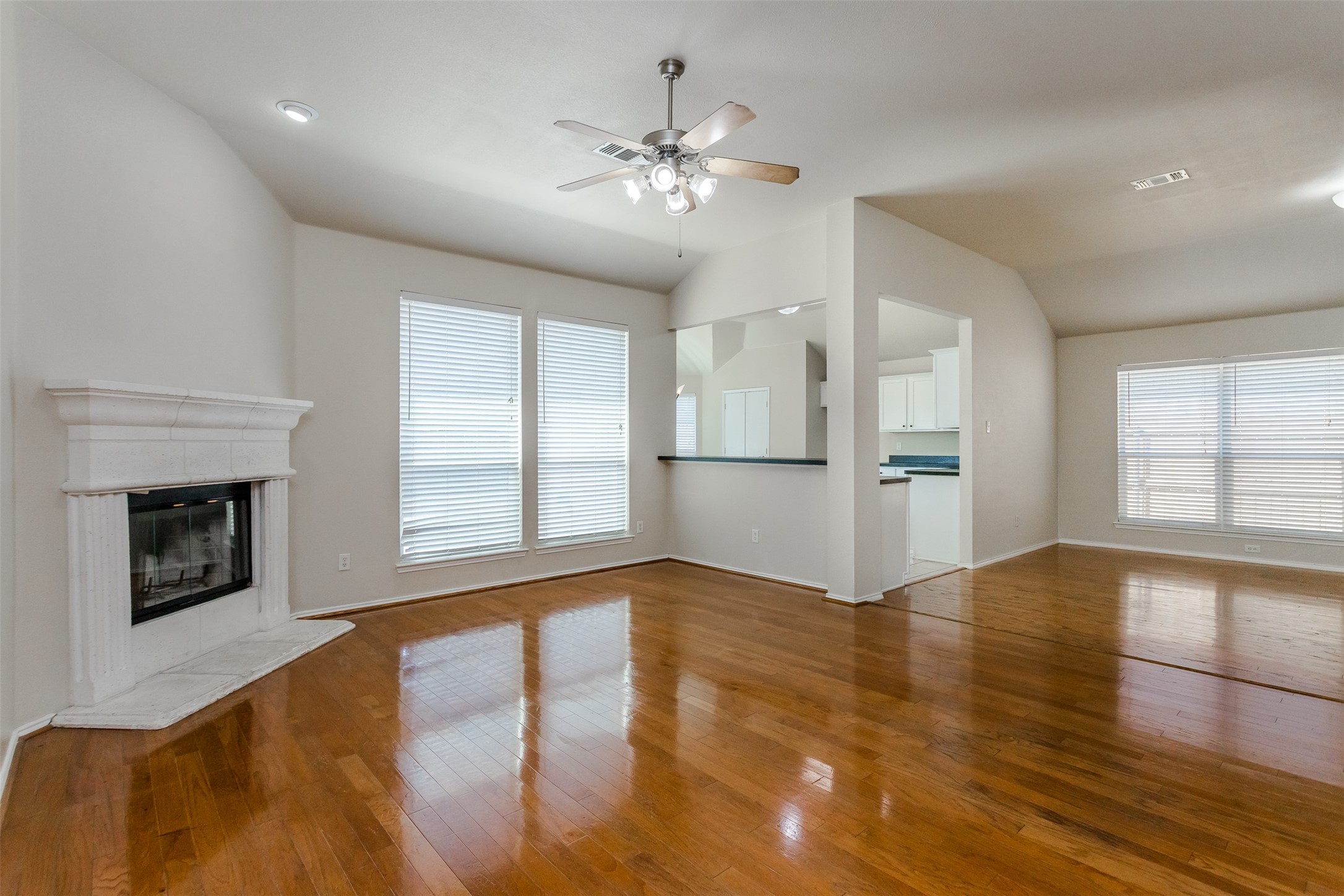 1017 Caleb Street Burleson TX 76028