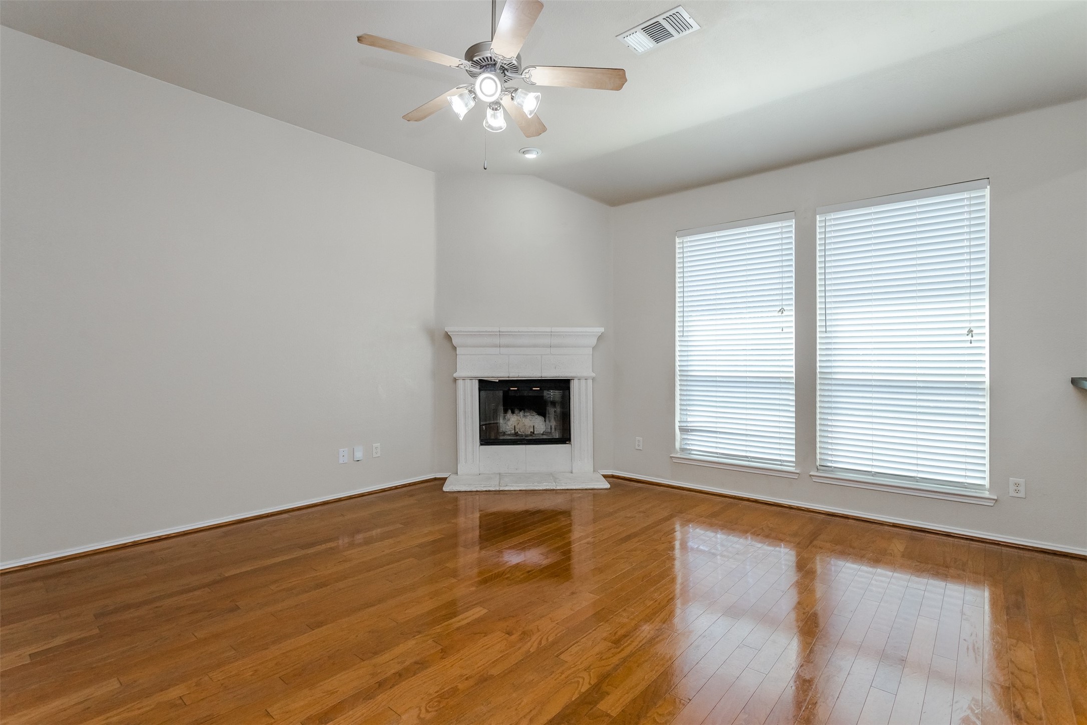 1017 Caleb Street Burleson TX 76028