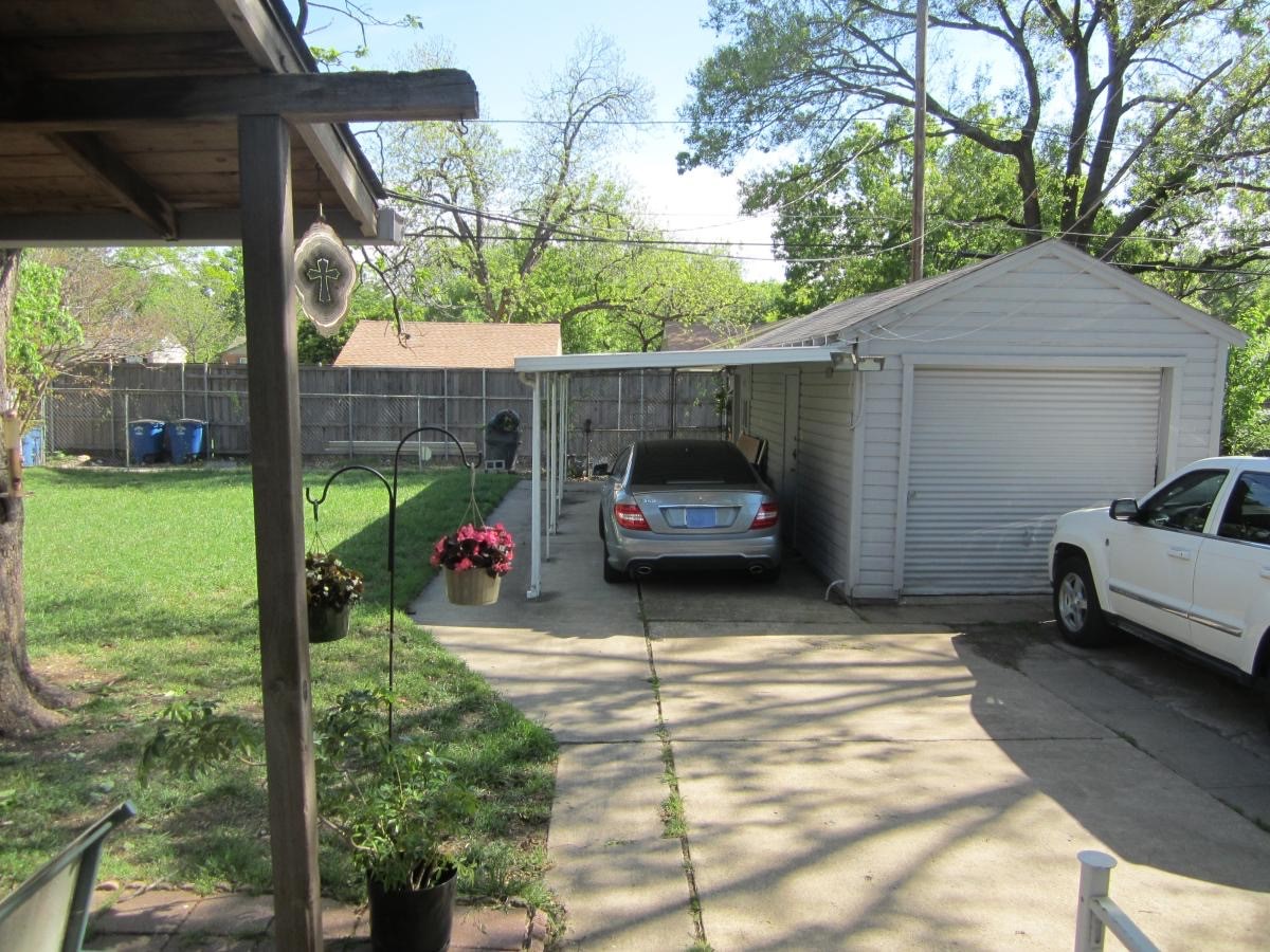 3984 Park Lane Dallas TX 75220