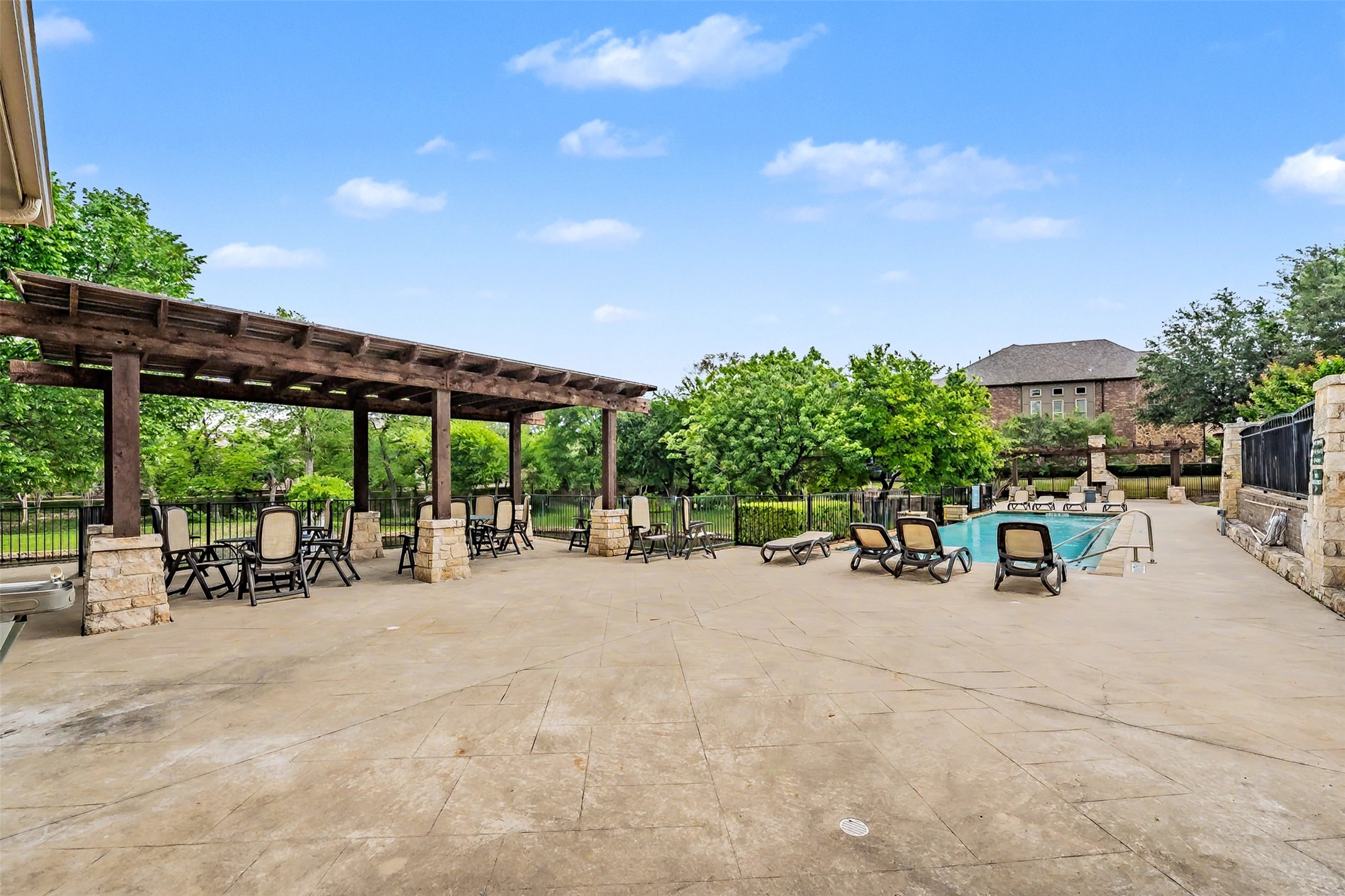 4205 Riverview Drive Carrollton TX 75010