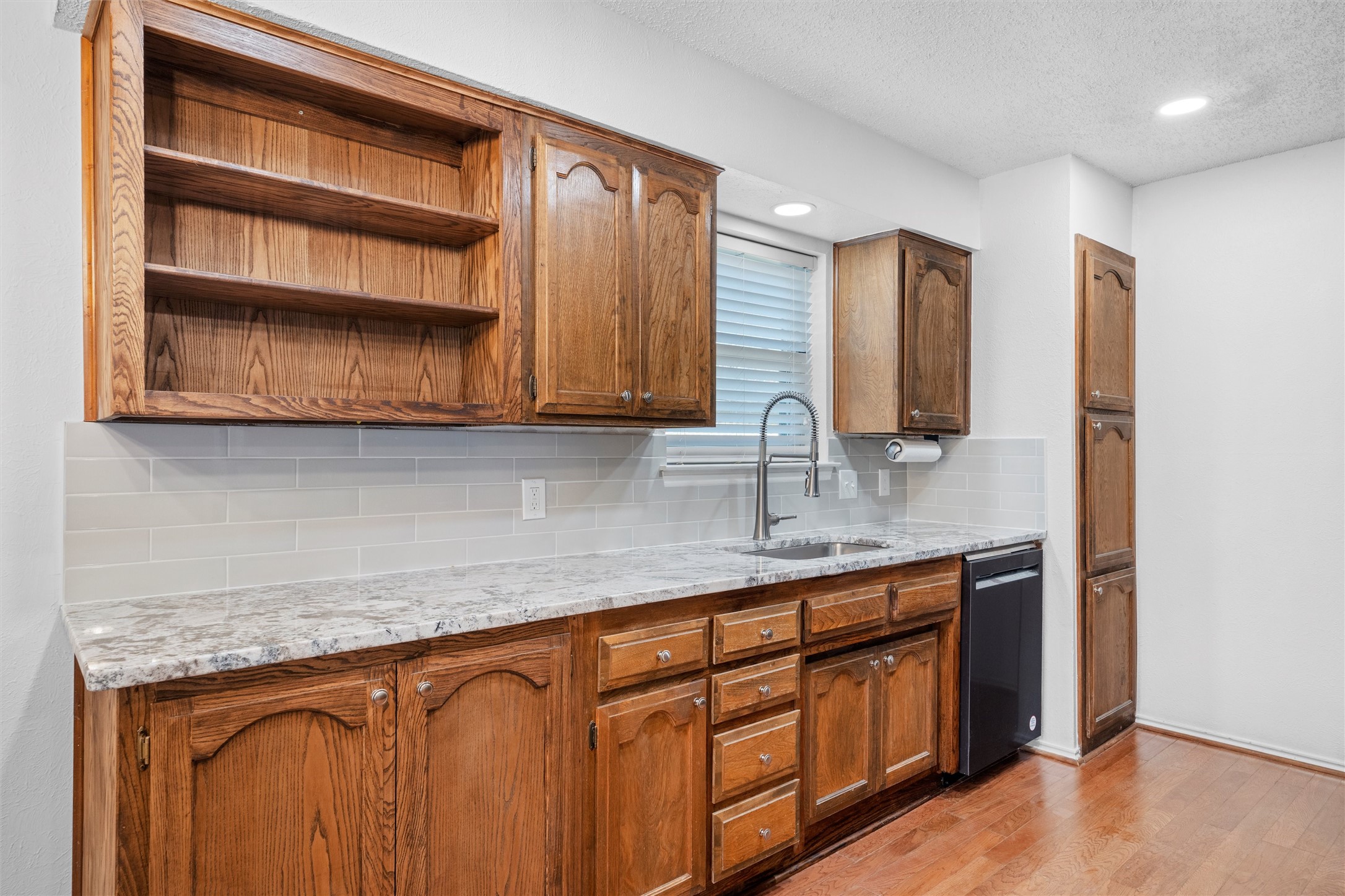 921 Red Oak Street Azle TX 76020