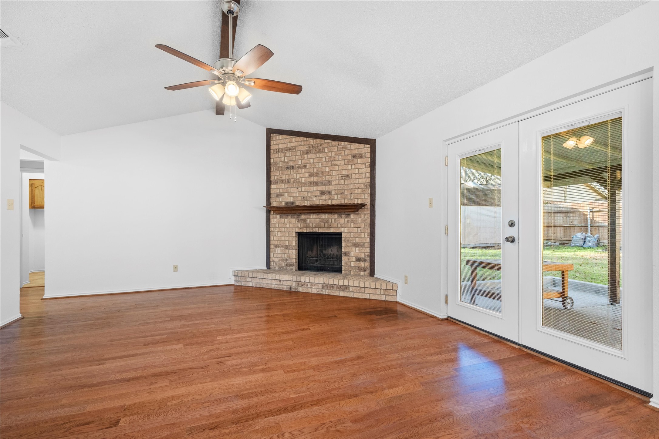 921 Red Oak Street Azle TX 76020