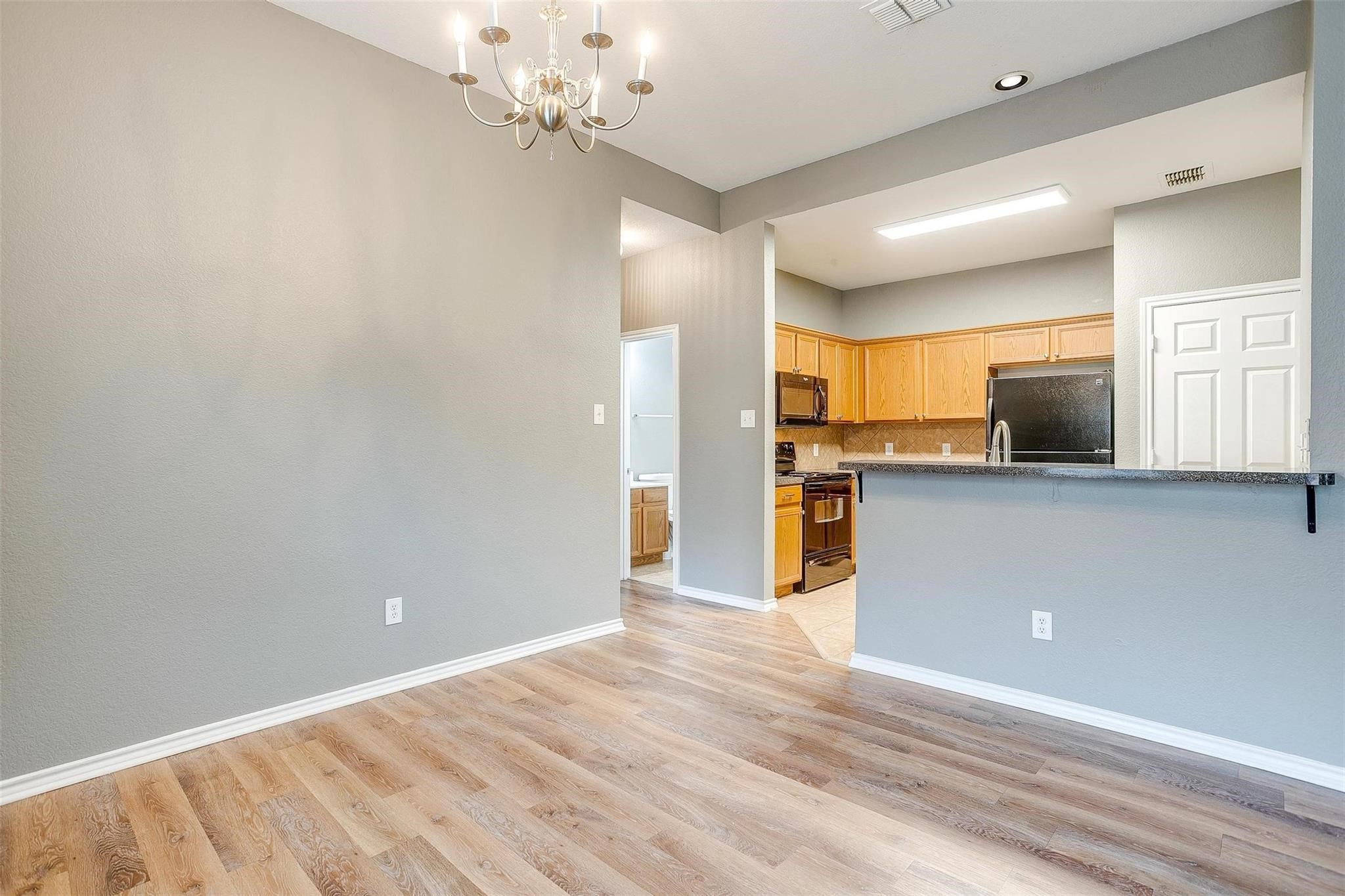 812 Walnut Street Burleson TX 76028