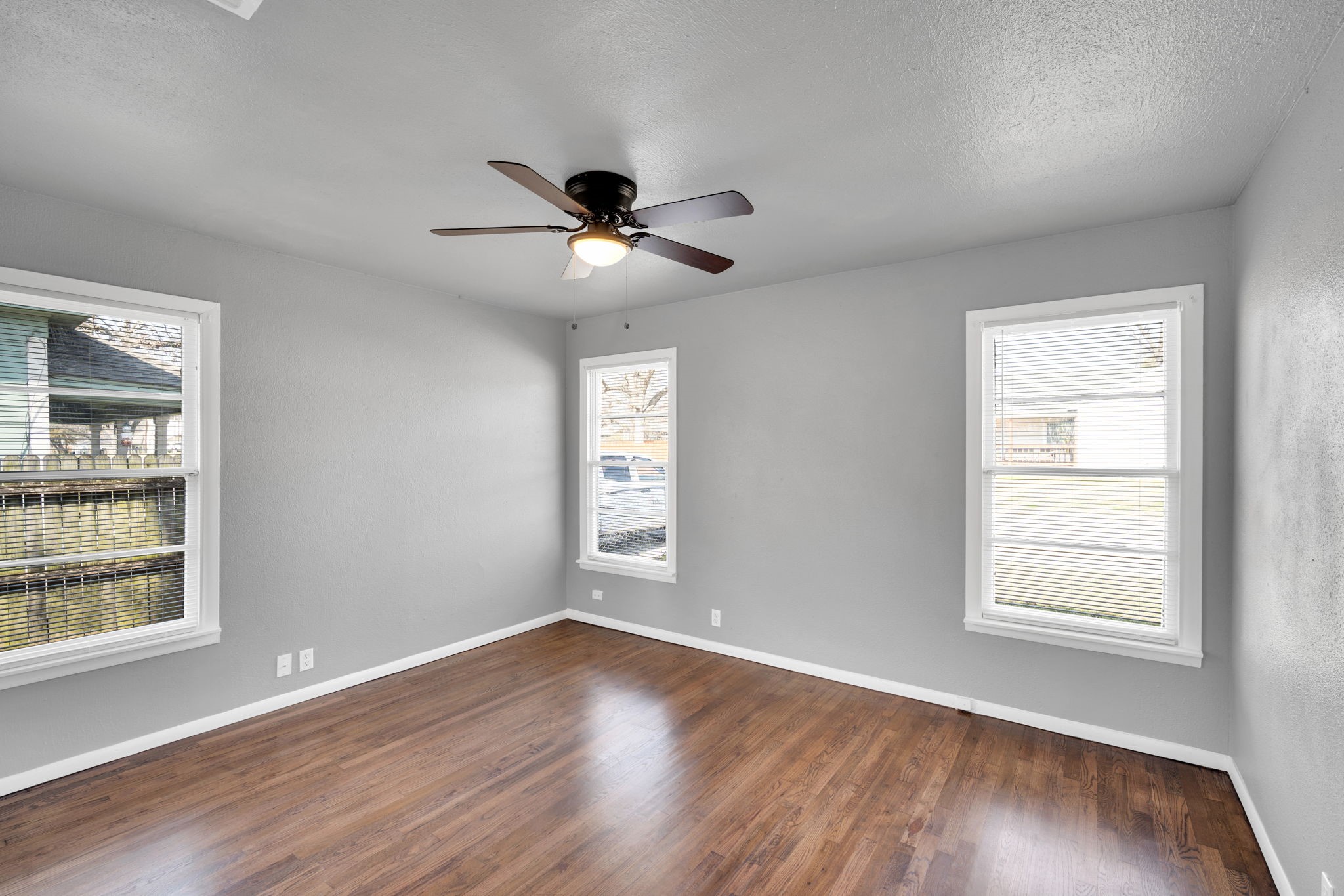 413 Shaw Street Cleburne TX 76033