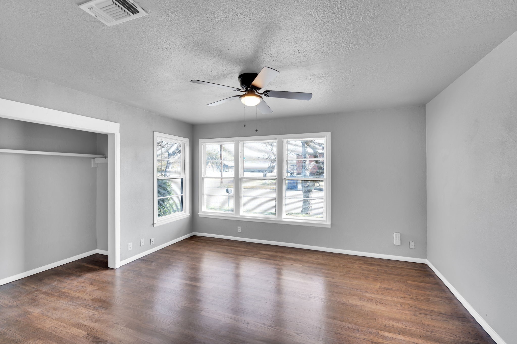 413 Shaw Street Cleburne TX 76033