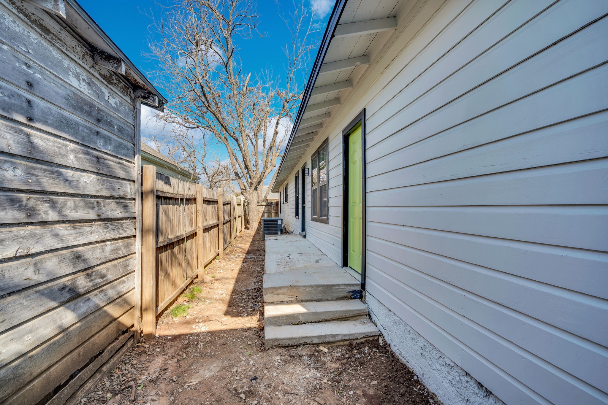 413 Shaw Street Cleburne TX 76033
