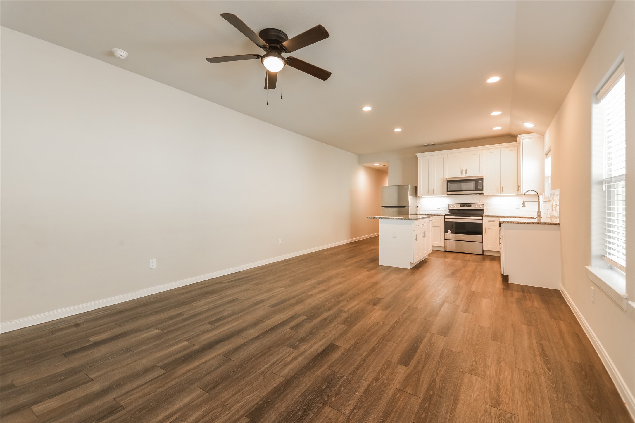 916 N Throckmorton Street Sherman TX 75090