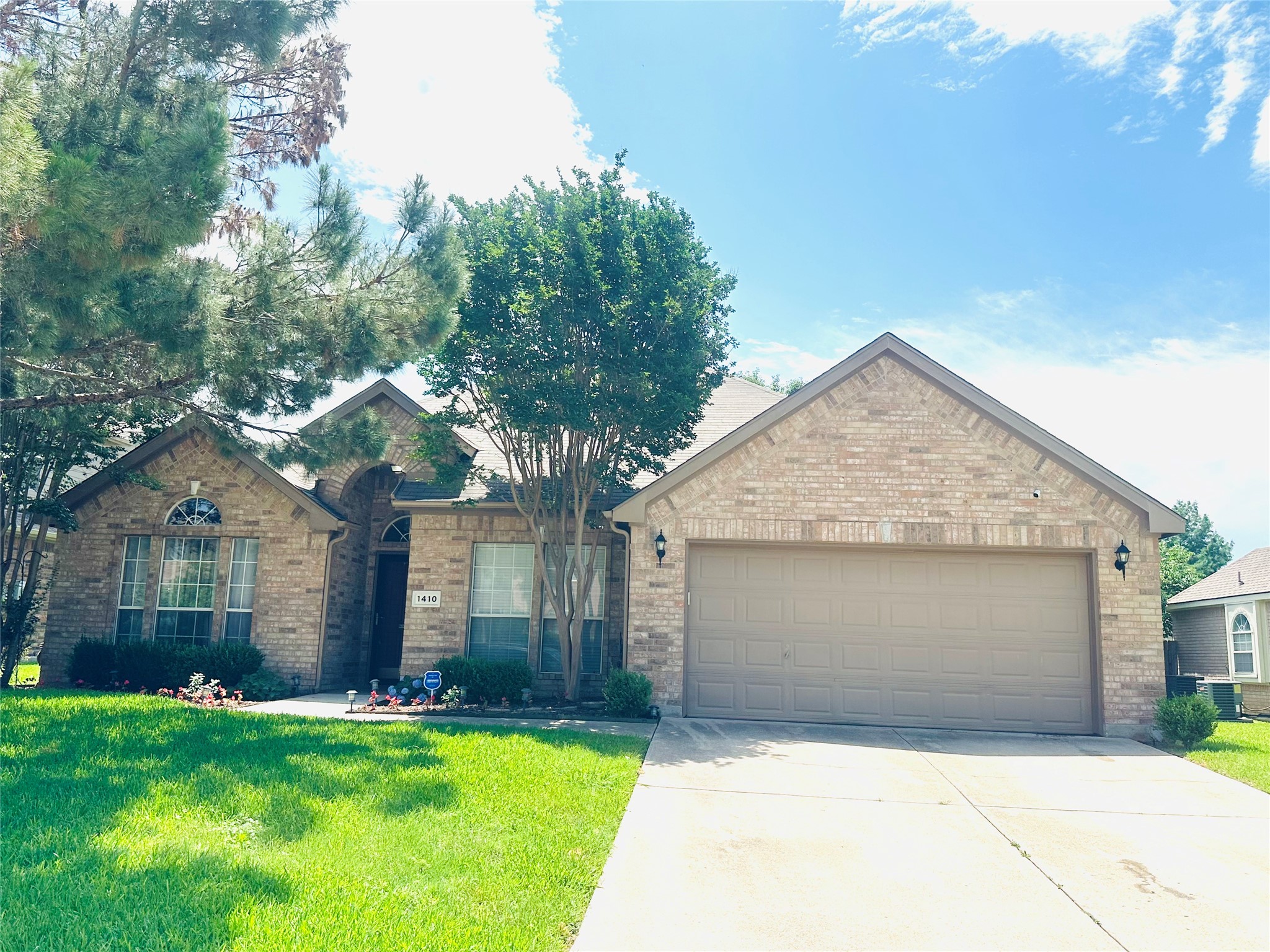 1410 Oxford Drive Mansfield TX 76063