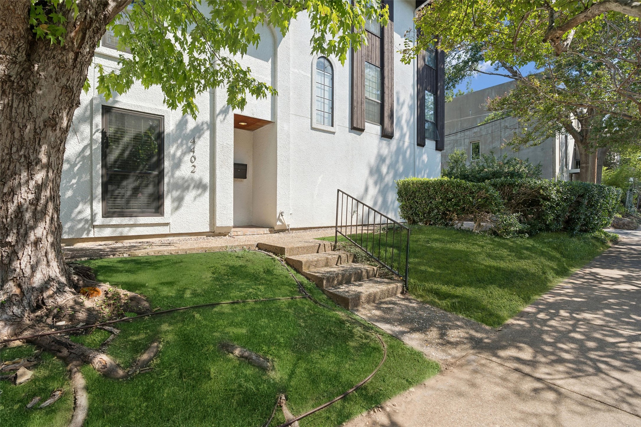 4402 Buena Vista Street Dallas TX 75205