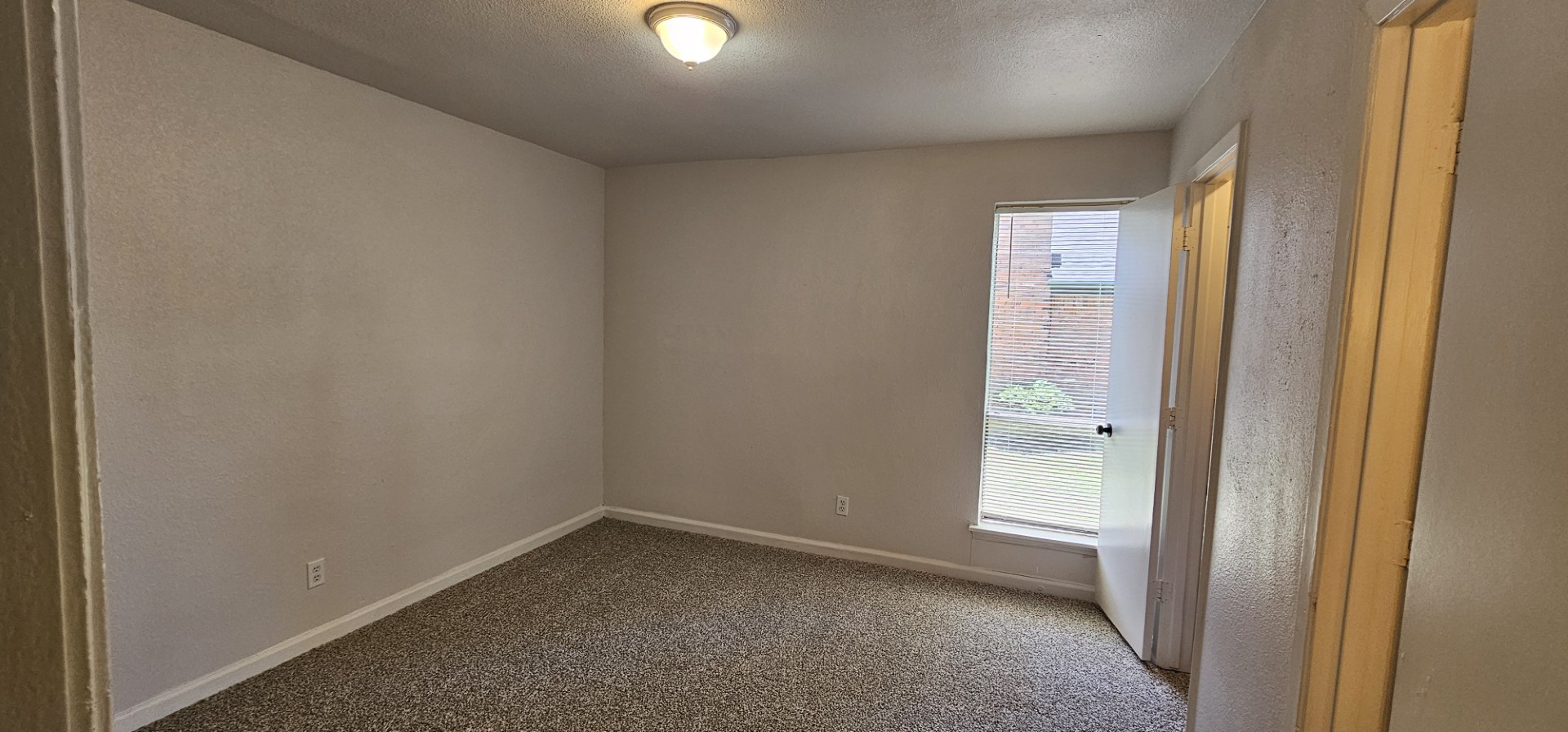 1204 Laurie Avenue Desoto TX 75115