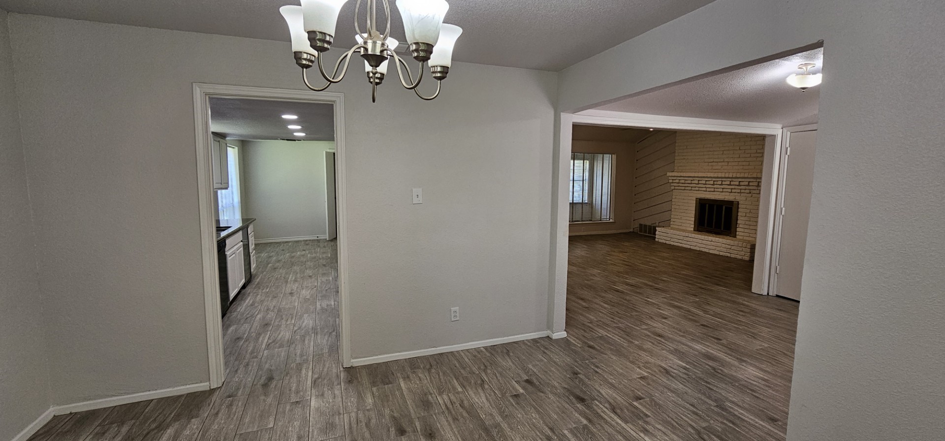 1204 Laurie Avenue Desoto TX 75115