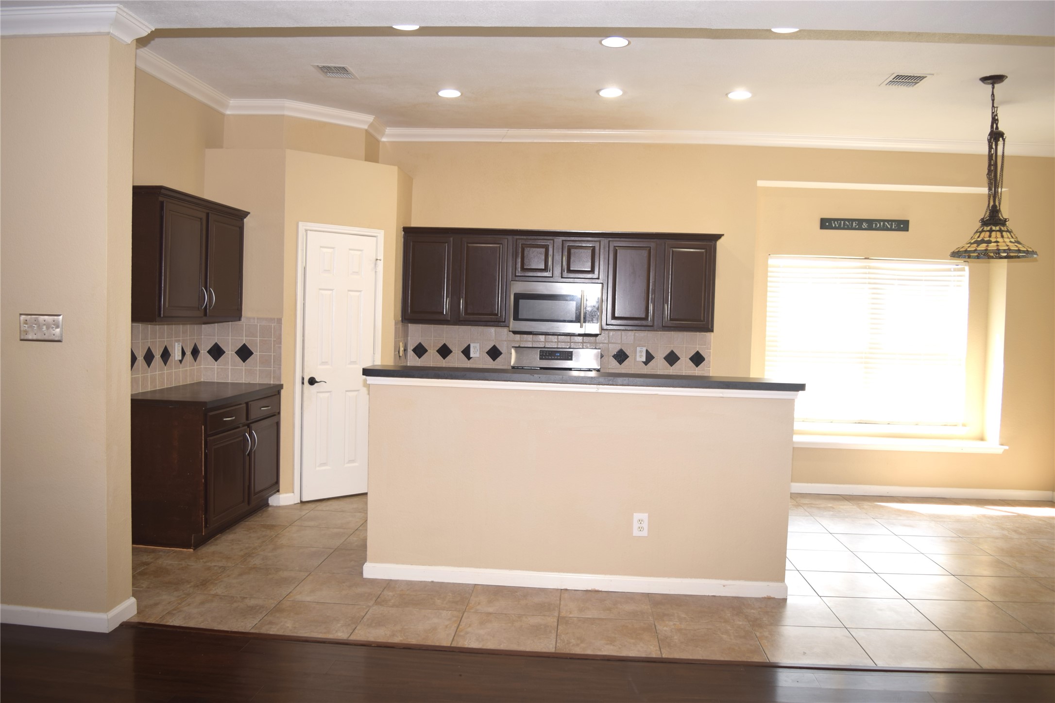 3431 Jasper Drive Grand Prairie TX 75052