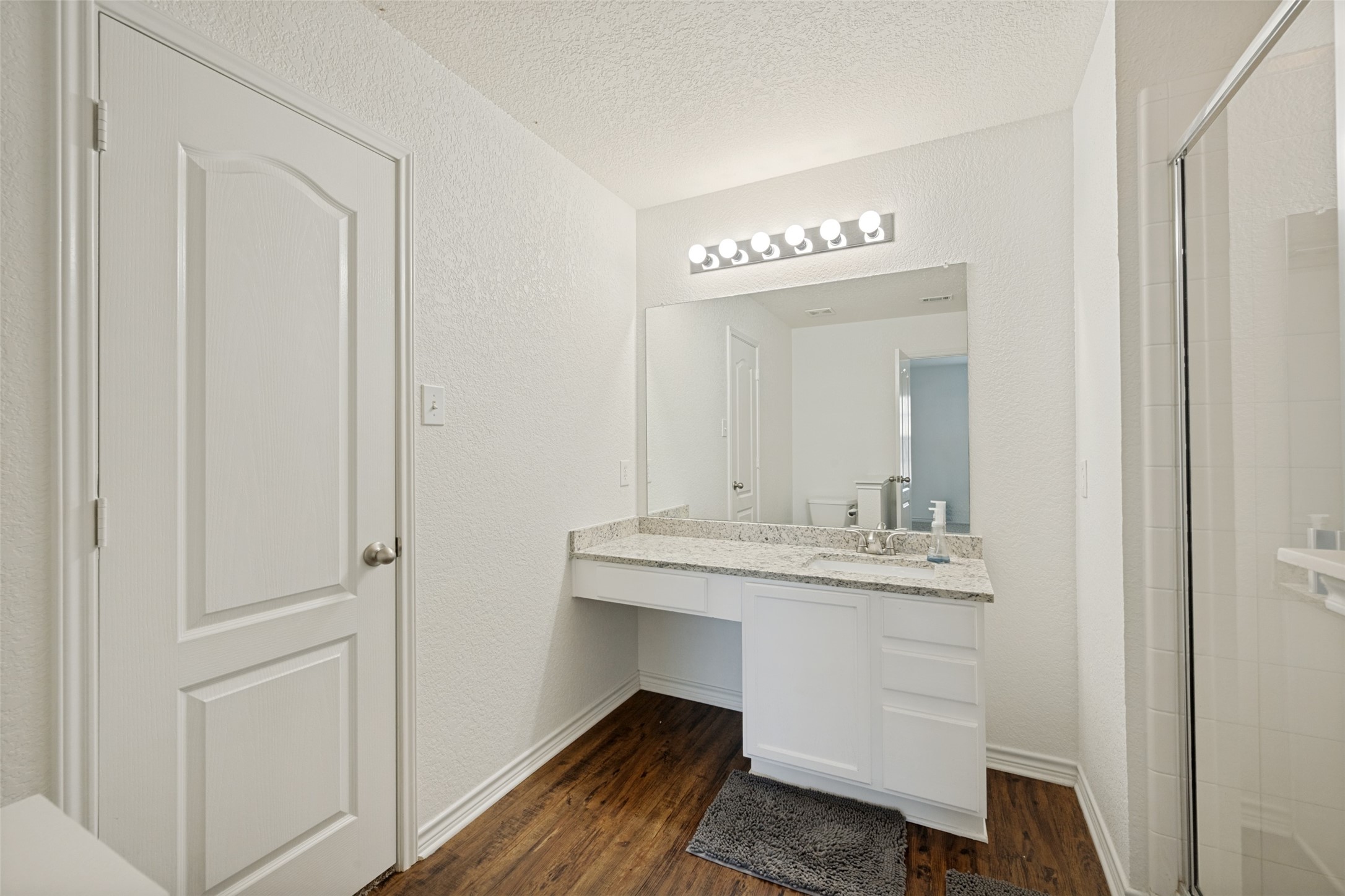 8013 Hidden Oaks Drive Fort Worth TX 76120